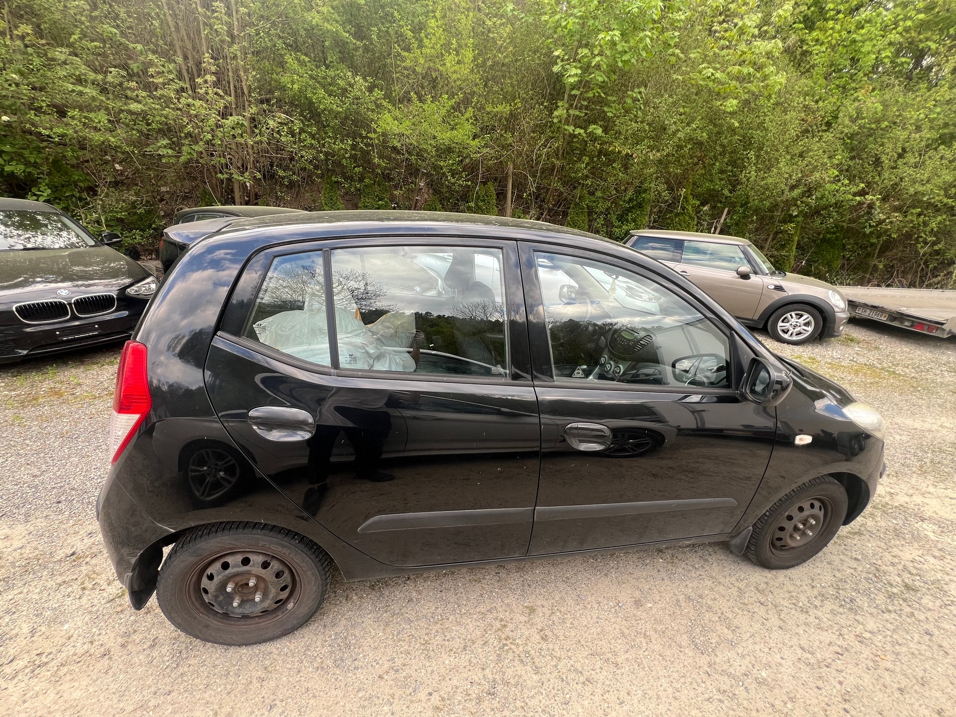 HYUNDAI i10 1.1 Style-image-3