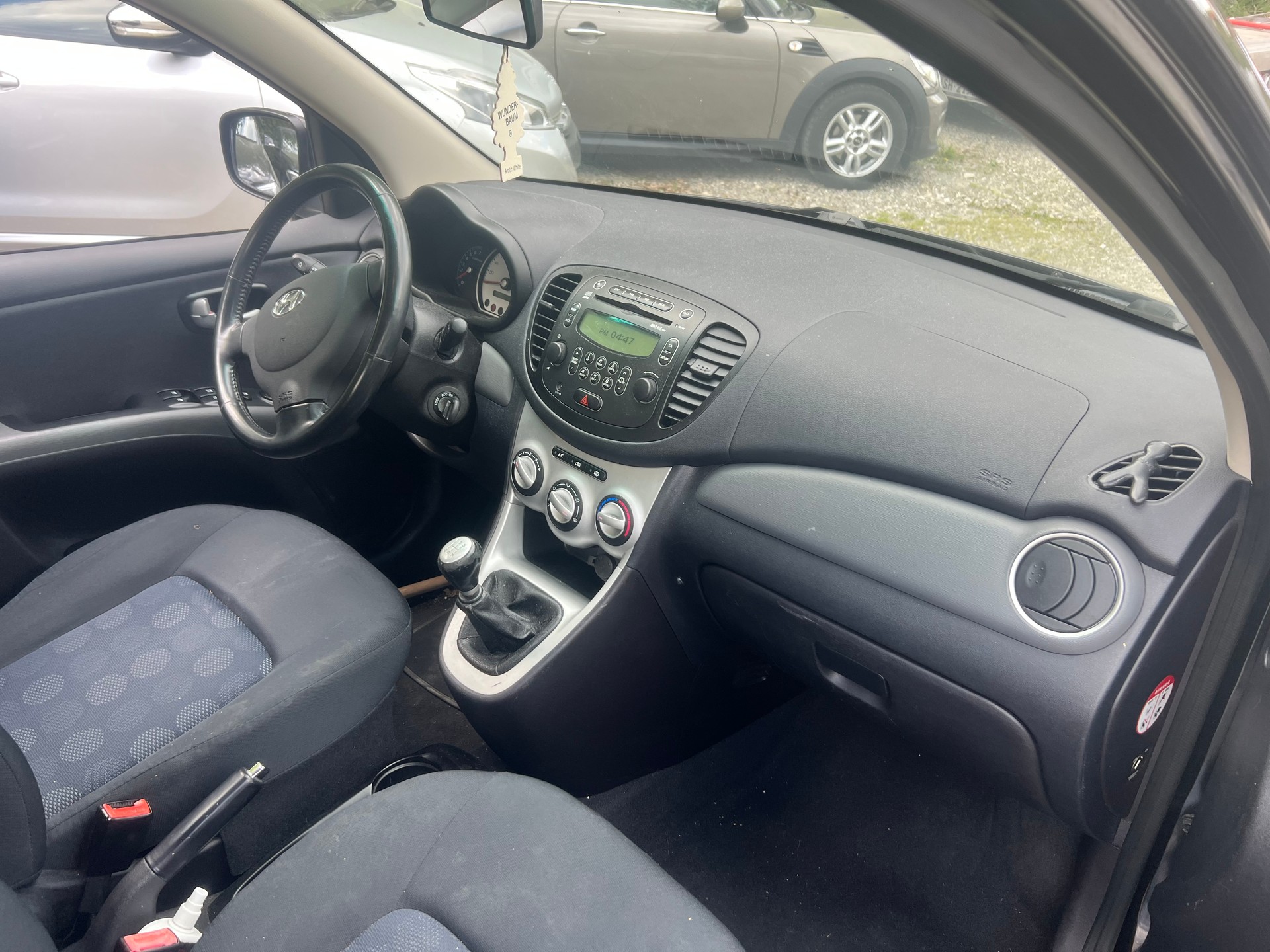 HYUNDAI i10 1.1 Style-image-10