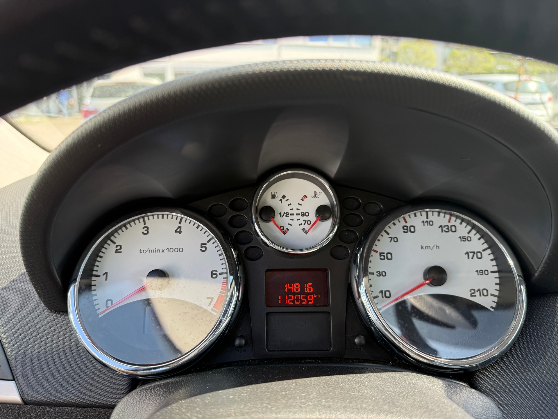 PEUGEOT 207 1.6 16V Allure Automatic-image-4