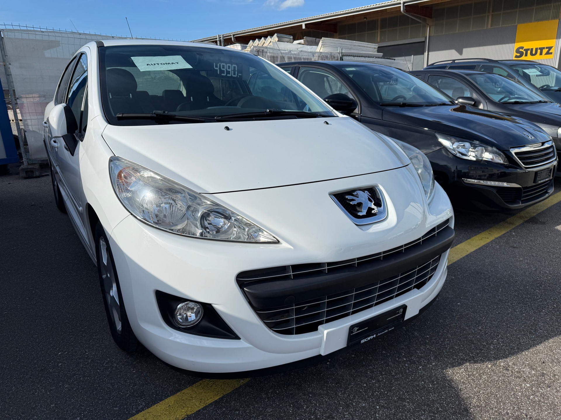 PEUGEOT 207 1.6 16V Allure Automatic-image-2