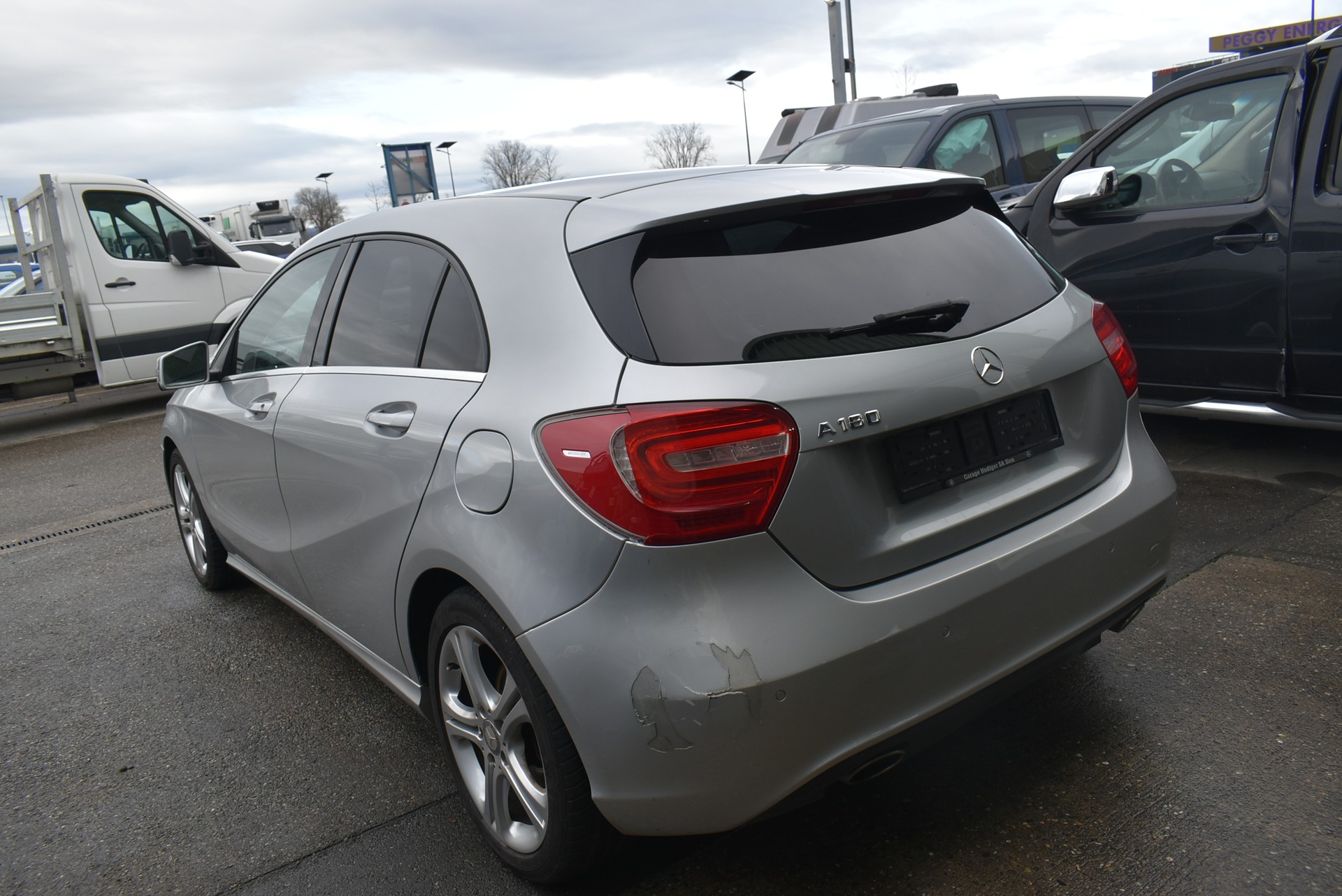 MERCEDES-BENZ A 180 Style-image-6