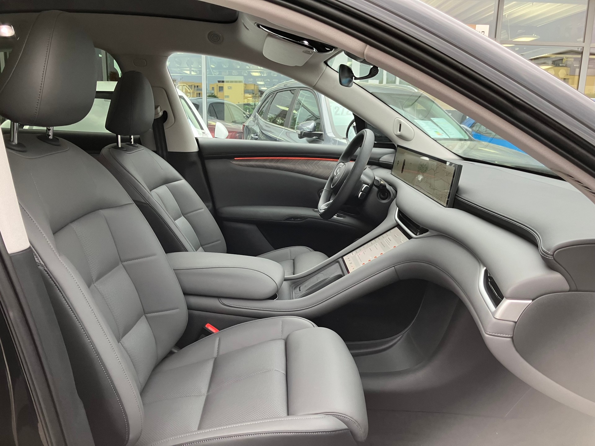 MG IM6 EV 100kWh Performance 20“-image-8