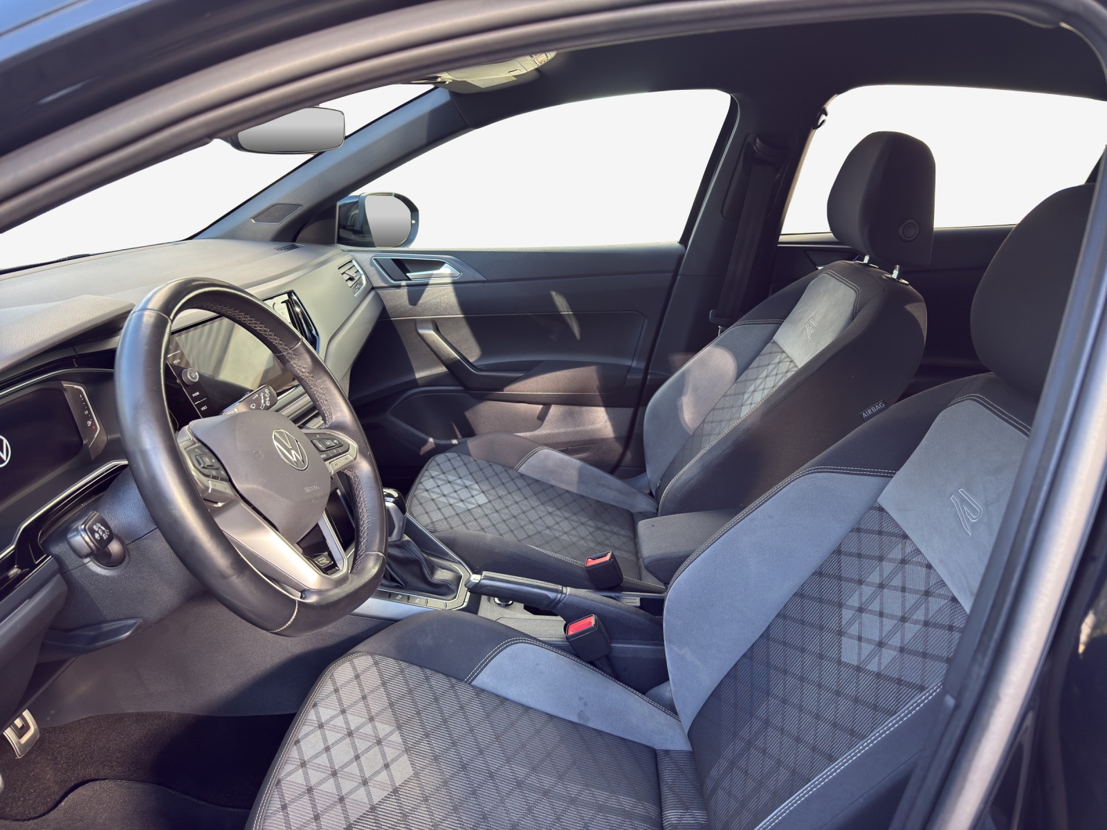 VW Taigo 1.0 TSI R-Line DSG-image-7
