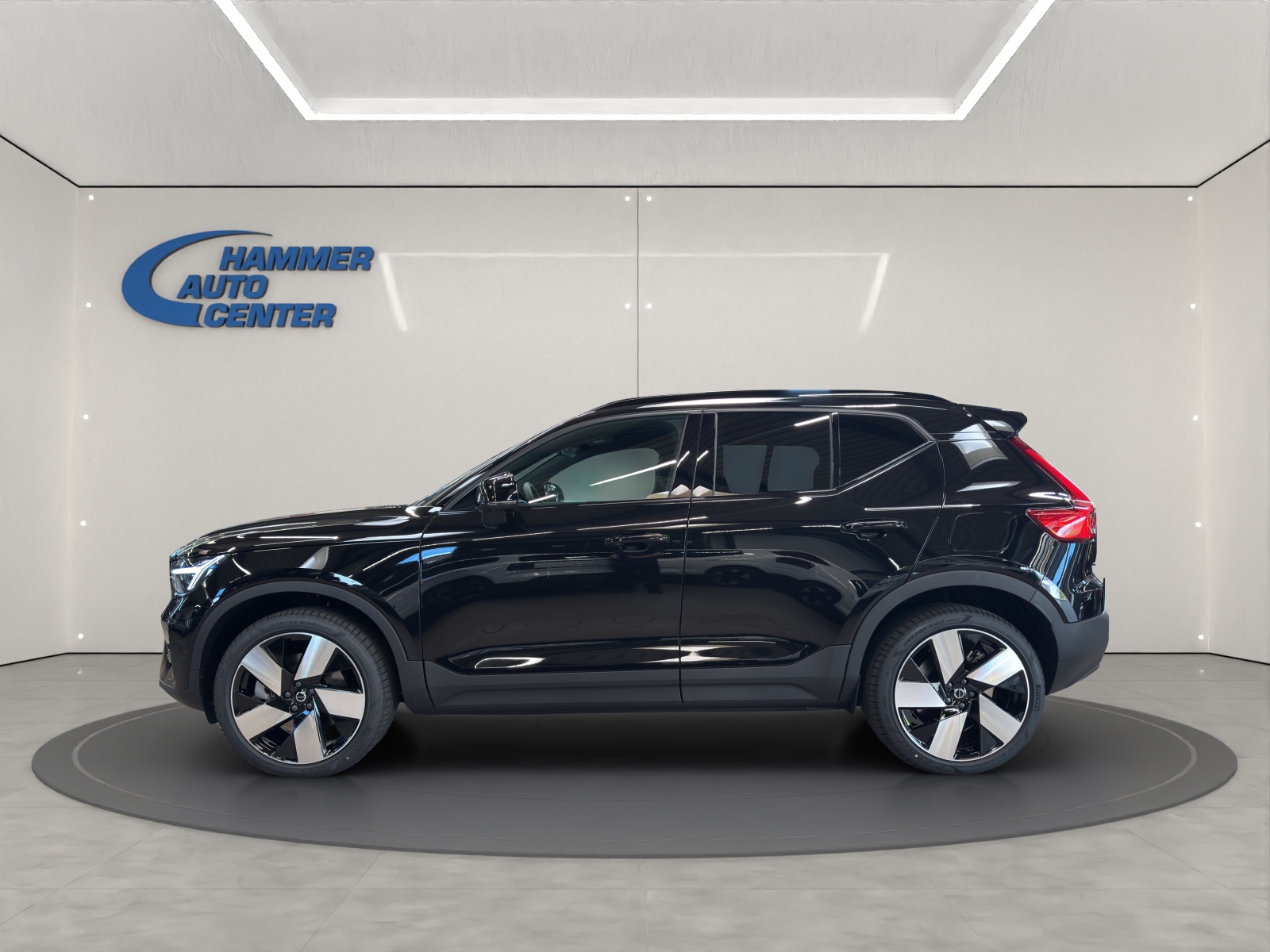 VOLVO EX40 Twin XCENTRIC Edition AWD-image-1