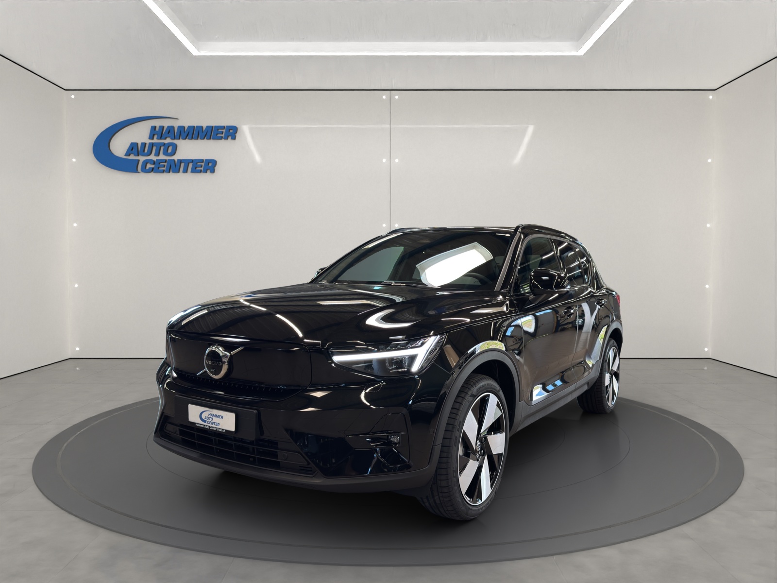 VOLVO EX40 Twin XCENTRIC Edition AWD-image-0