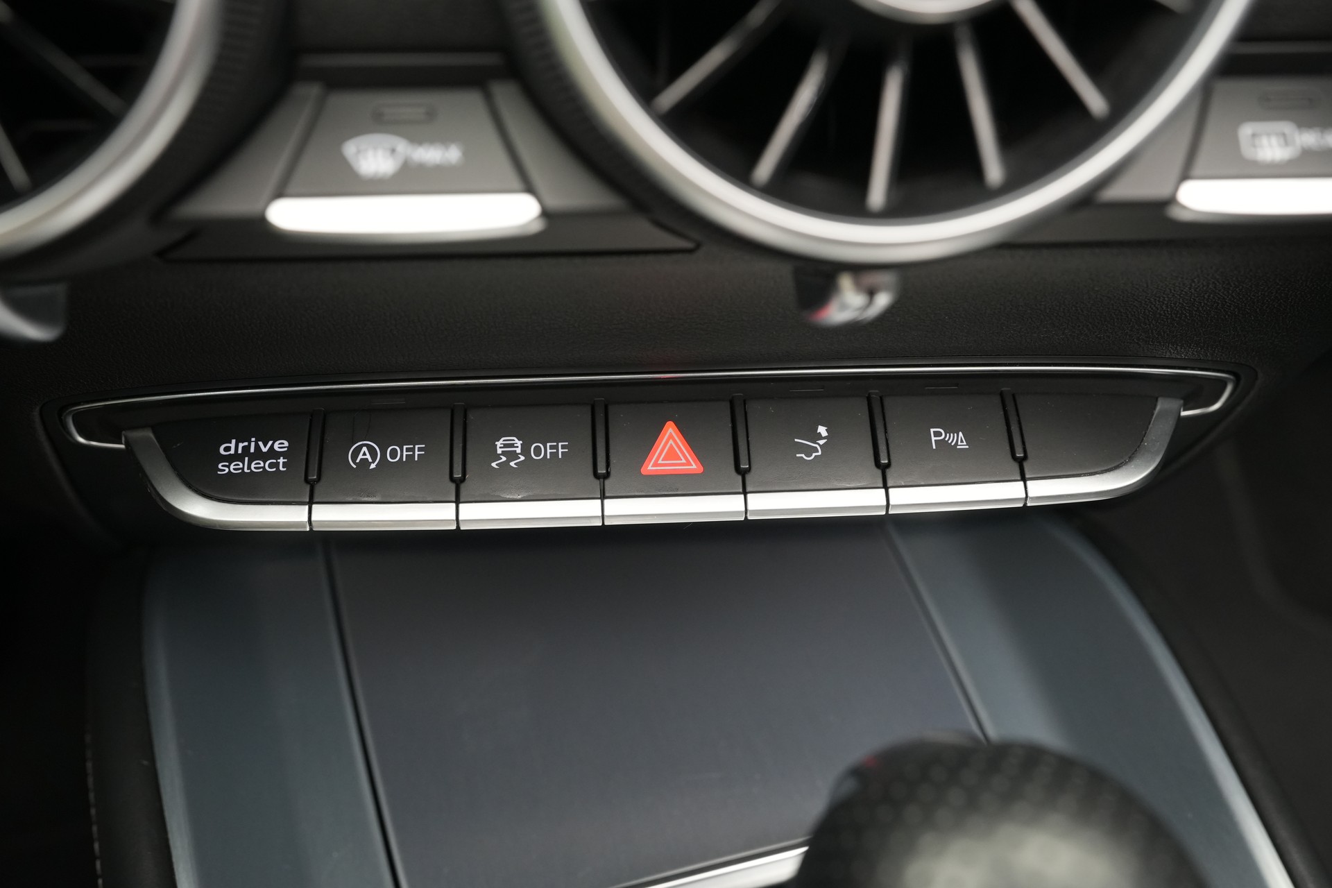 AUDI TT Roadster 45 TFSI S-tronic quattro-image-27