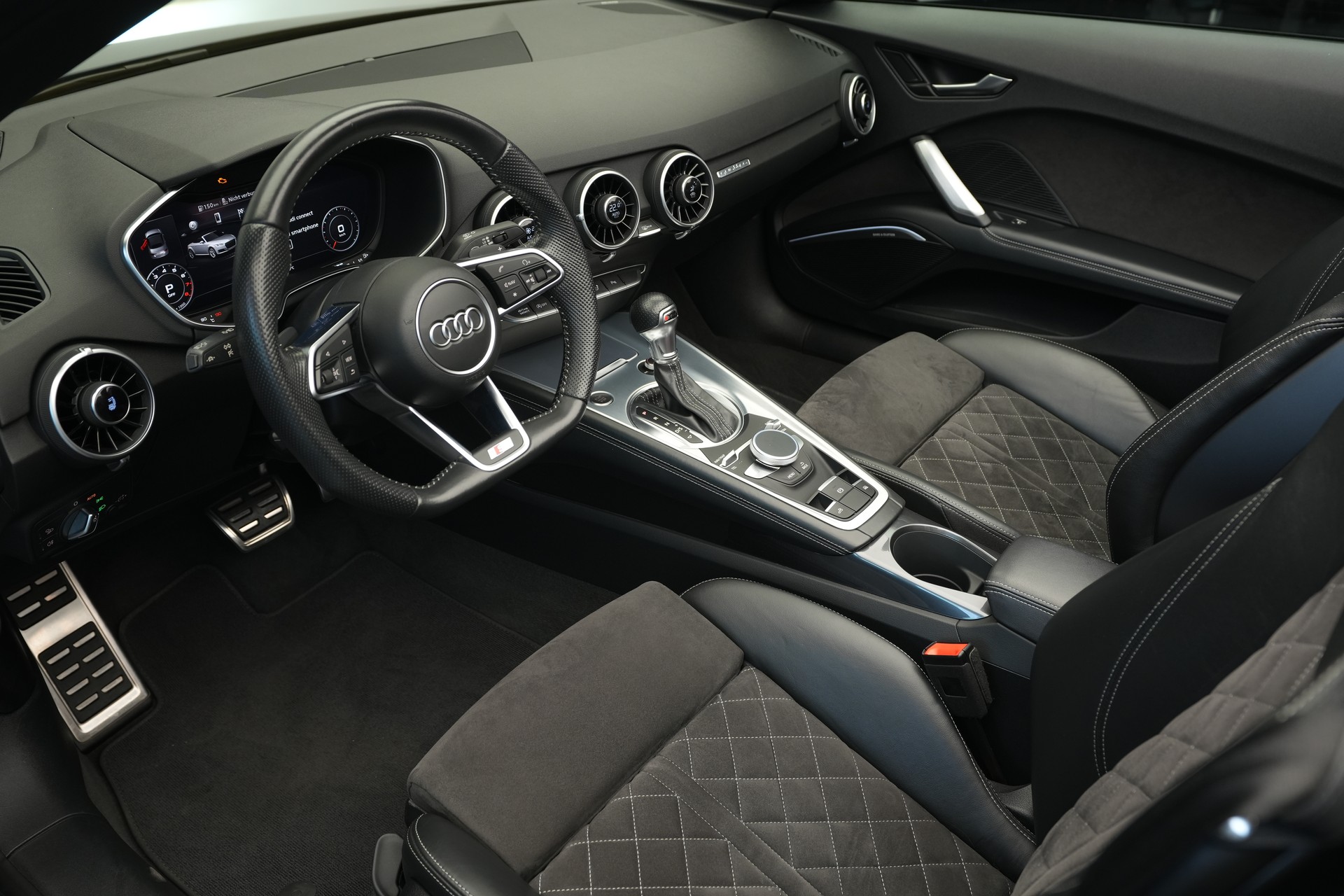 AUDI TT Roadster 45 TFSI S-tronic quattro-image-13