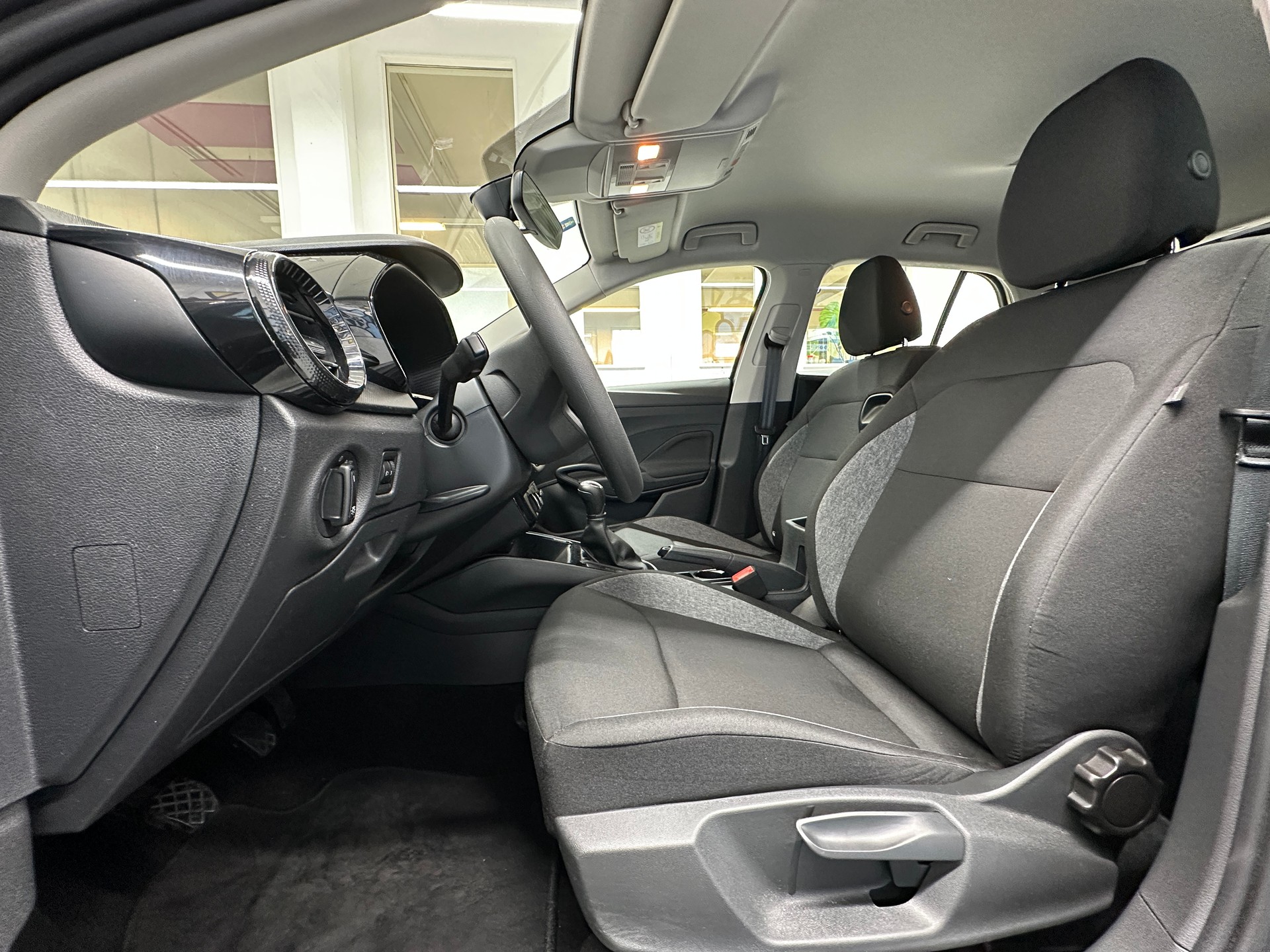 SKODA Fabia 1.0 MPI Essence-image-7