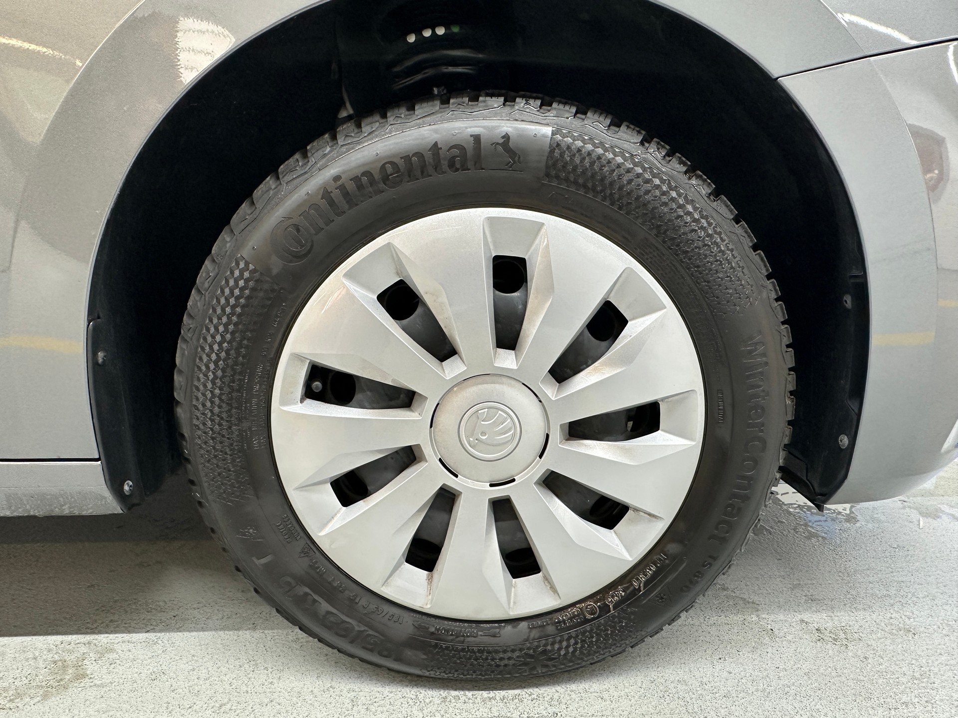 SKODA Fabia 1.0 MPI Essence-image-6