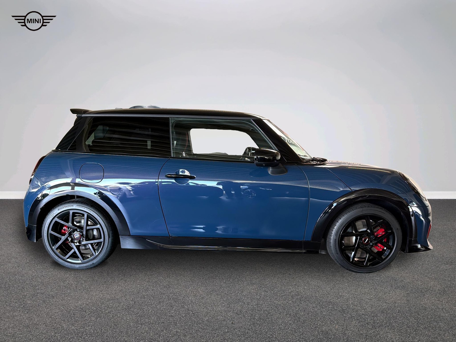 MINI John Cooper Works-image-2