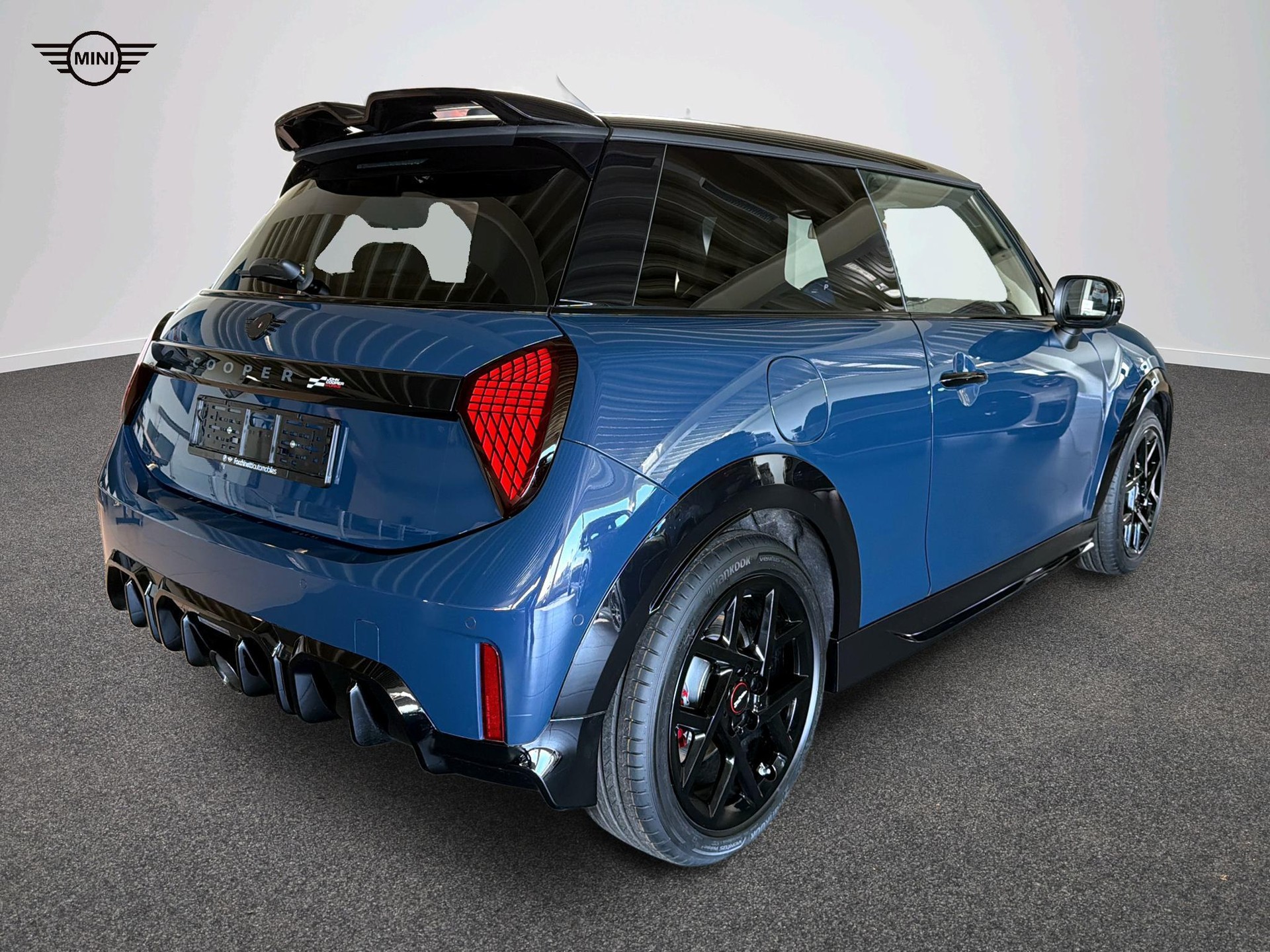 MINI John Cooper Works-image-7