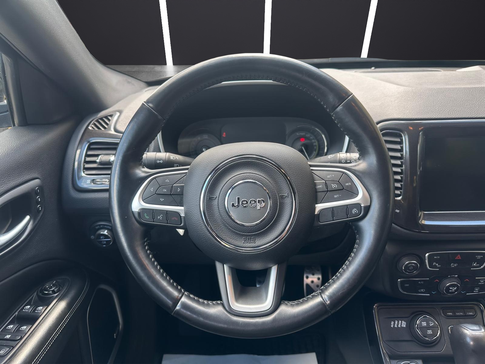 JEEP Compass 1.3 T PHEV S AWD-image-6