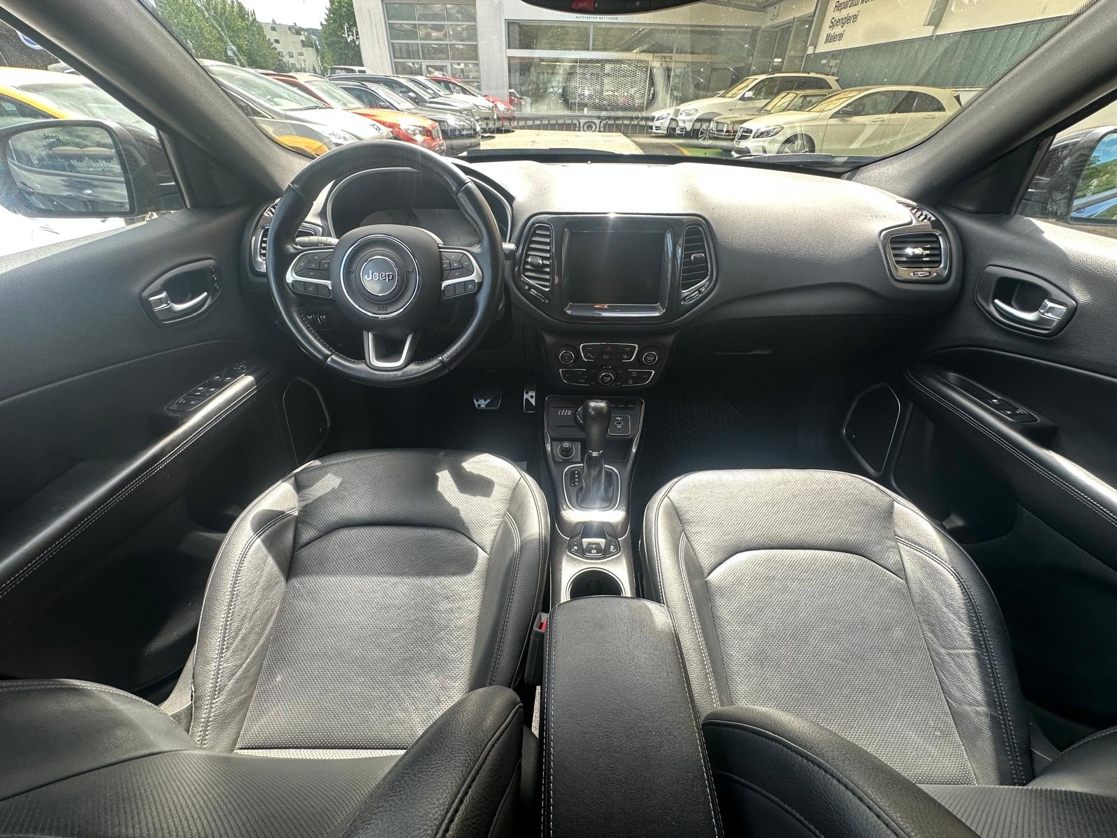 JEEP Compass 1.3 T PHEV S AWD-image-9