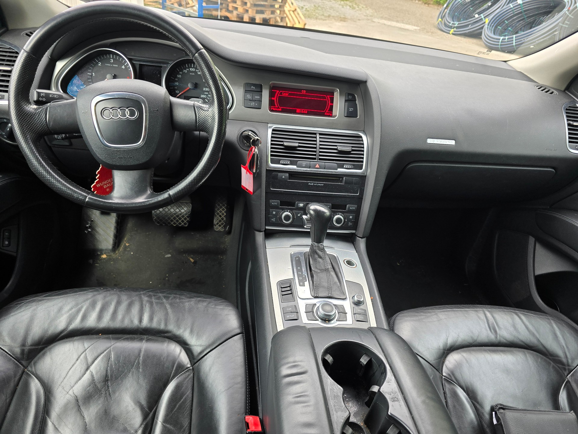 AUDI Q7 3.0 TDI quattro tiptronic-image-8