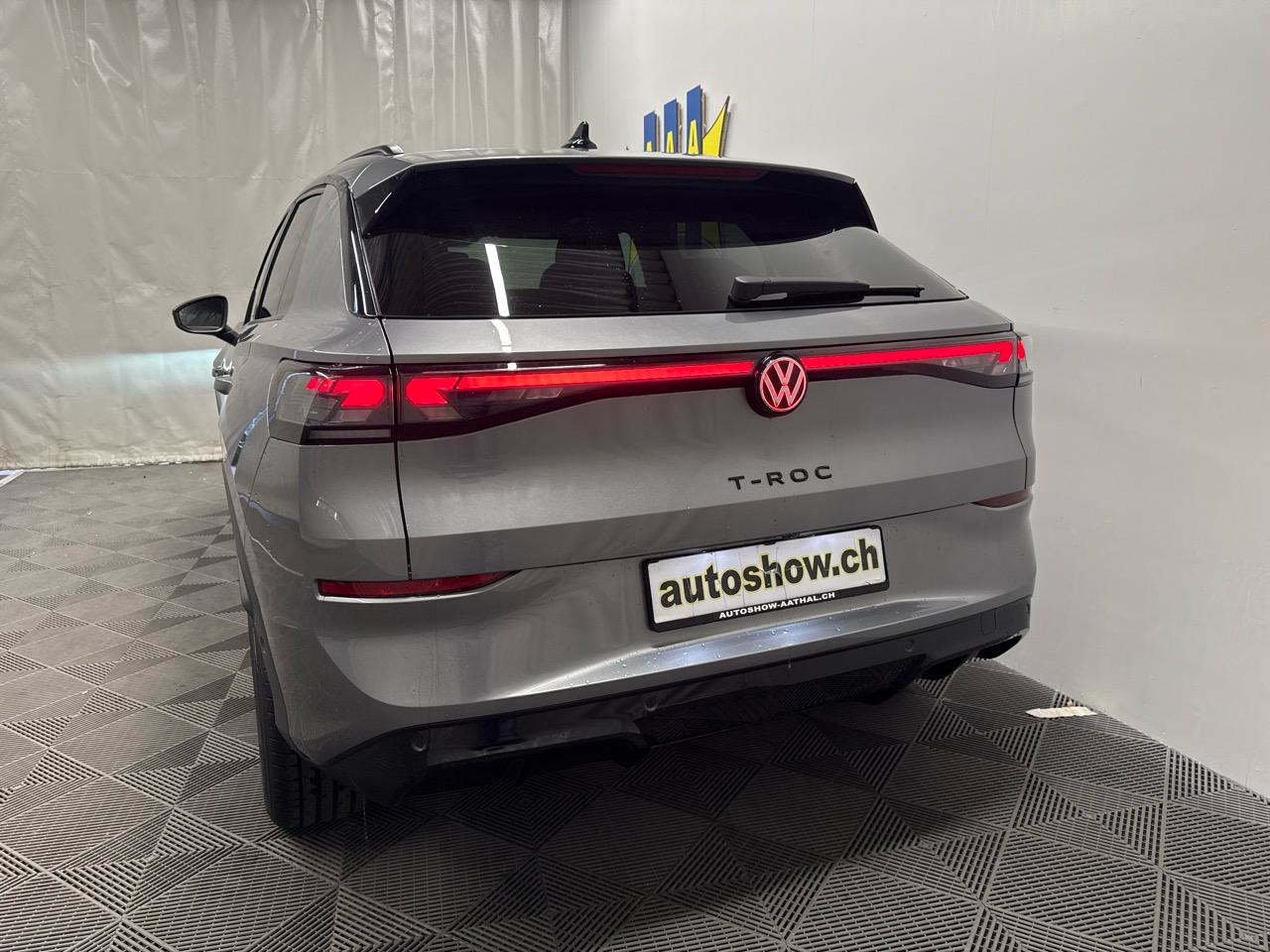 VW T-Roc 1.5 eTSI R-Line Black Style-image-17