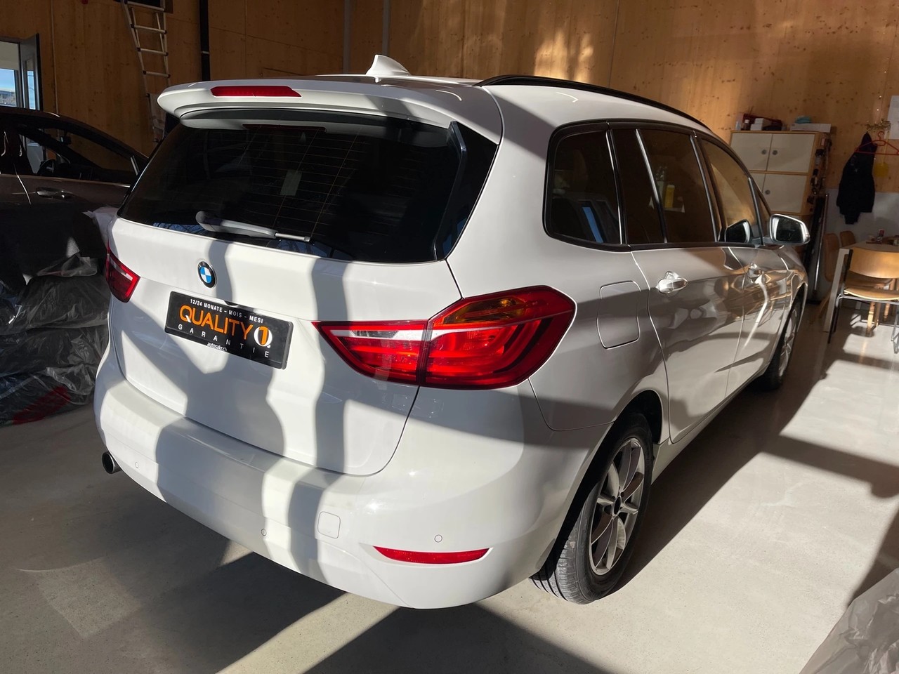 BMW 218d Gran Tourer Steptronic-showroom-element-3