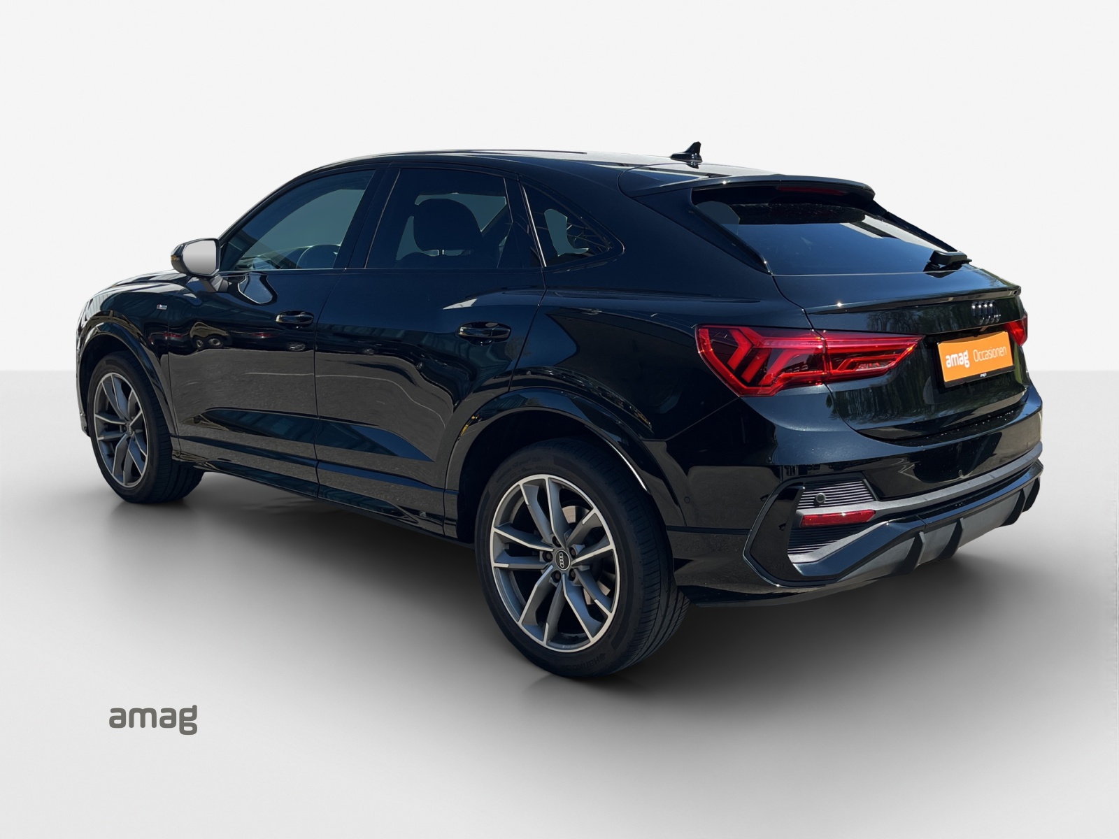 AUDI Q3 Sportback 35 TFSI S line Attraction S-tronic-image-2