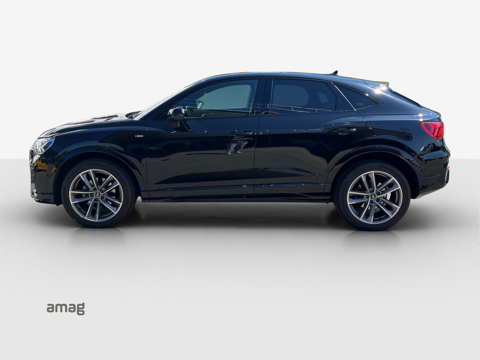 AUDI Q3 Sportback 35 TFSI S line Attraction S-tronic-image-1