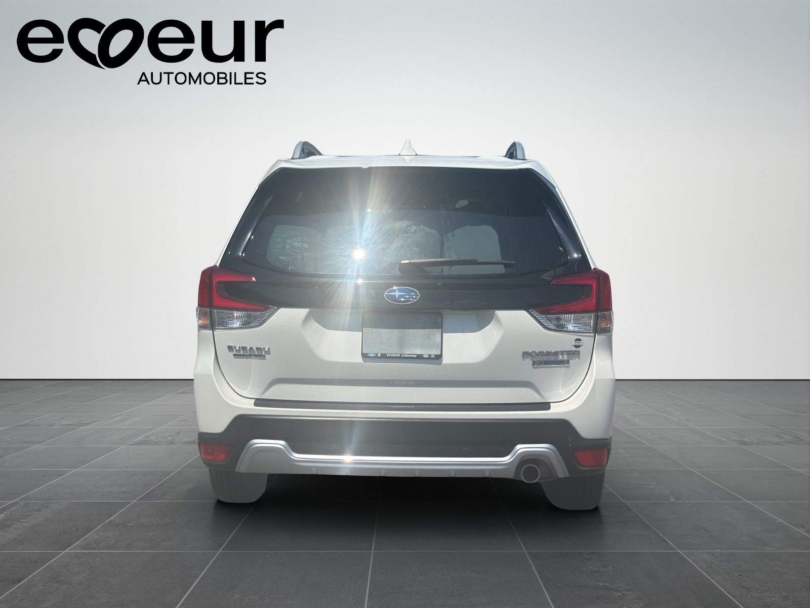 SUBARU Forester Station 2.0i e-Boxer Luxury-image-4