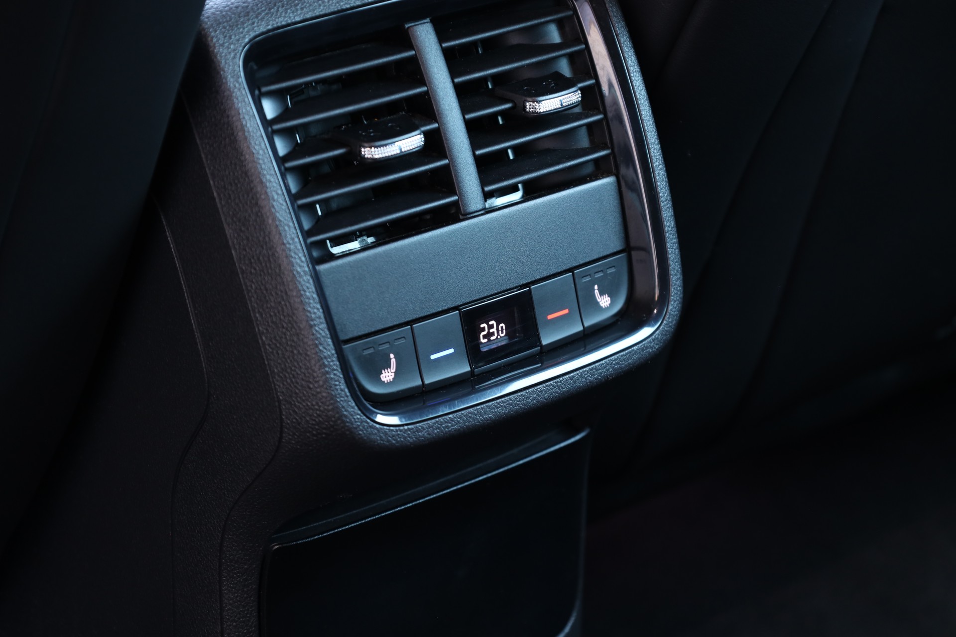 SKODA Octavia Combi 2.0 TDI DSG RS 4x4-image-21