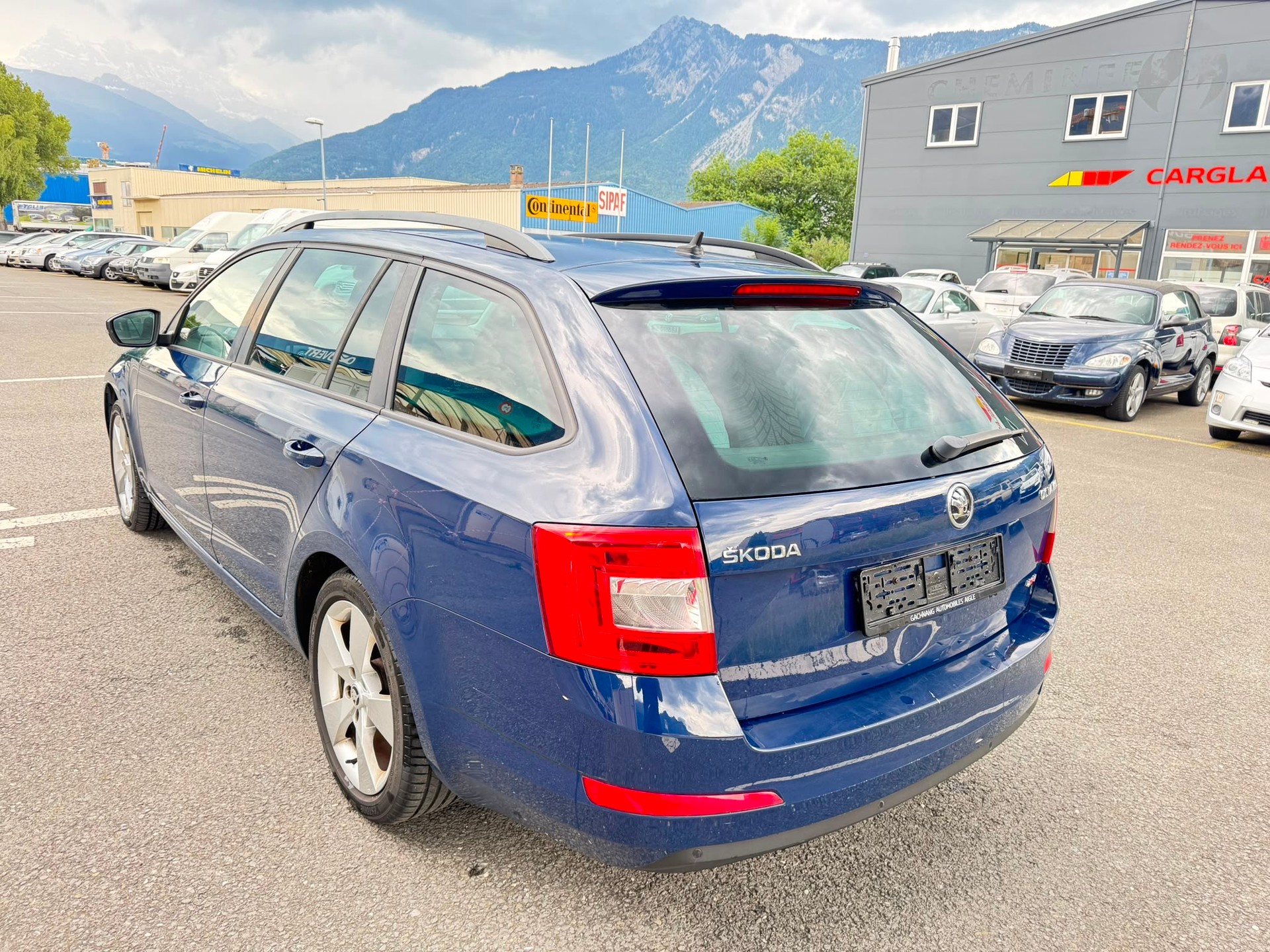 SKODA Octavia Combi 1.8 TSI L&K 4x4 DSG-image-3