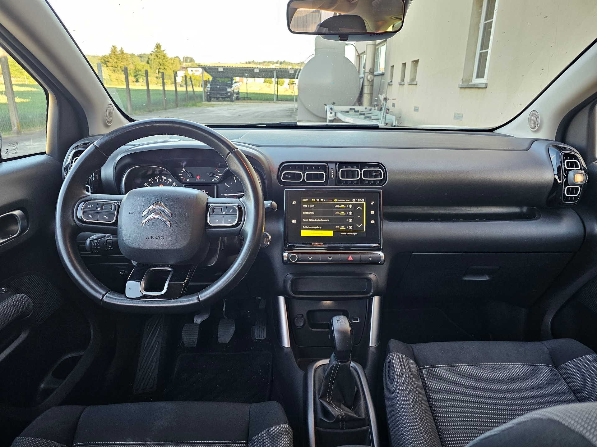 CITROEN C3 Aircross 1.2i PureTech Feel-image-11