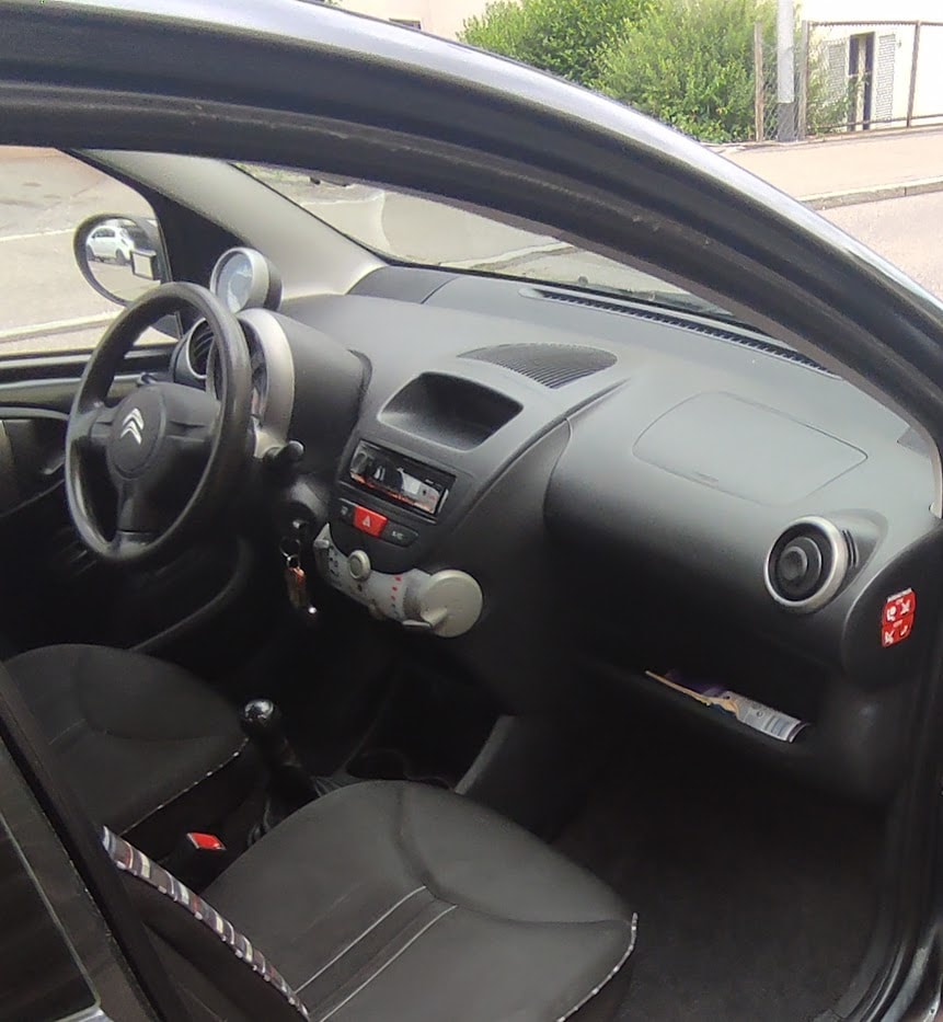 CITROEN 1.0i Attraction-image-3