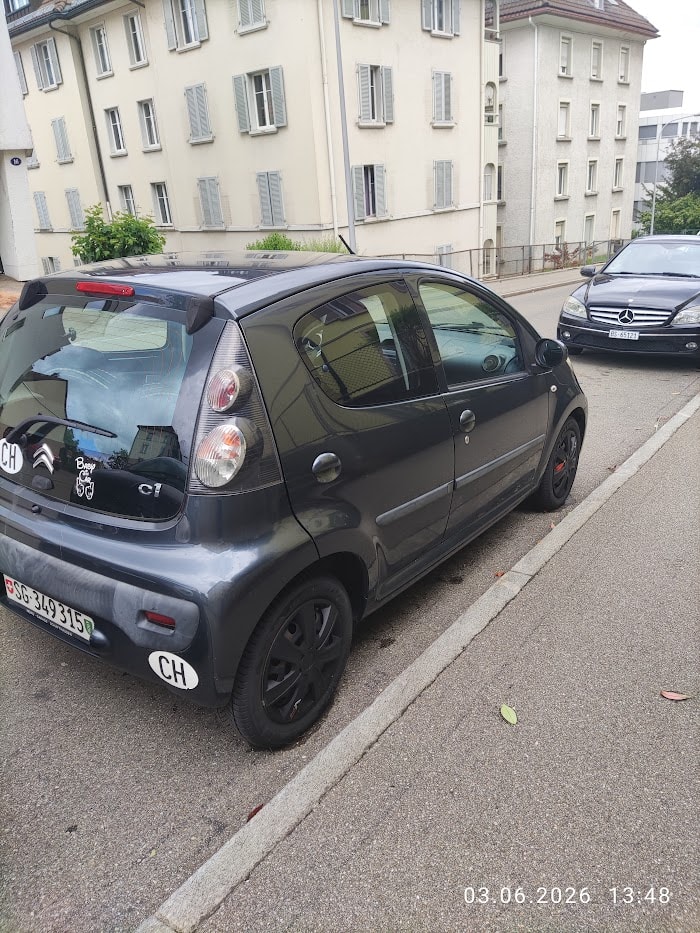 CITROEN 1.0i Attraction-image-2