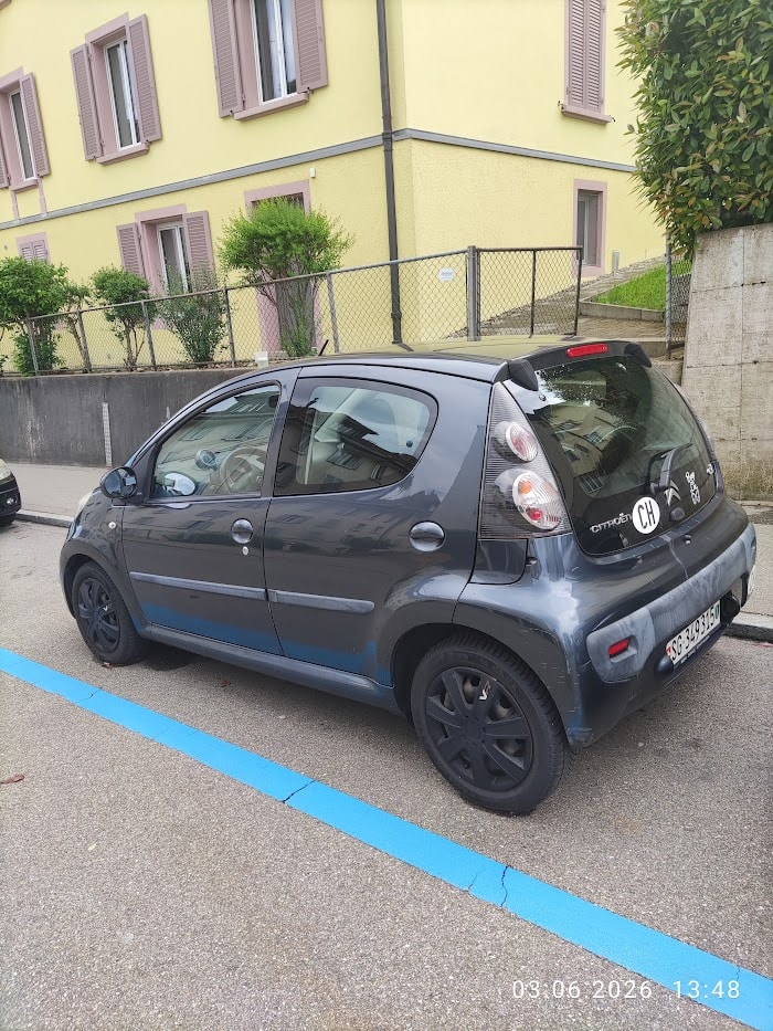 CITROEN 1.0i Attraction-image-1