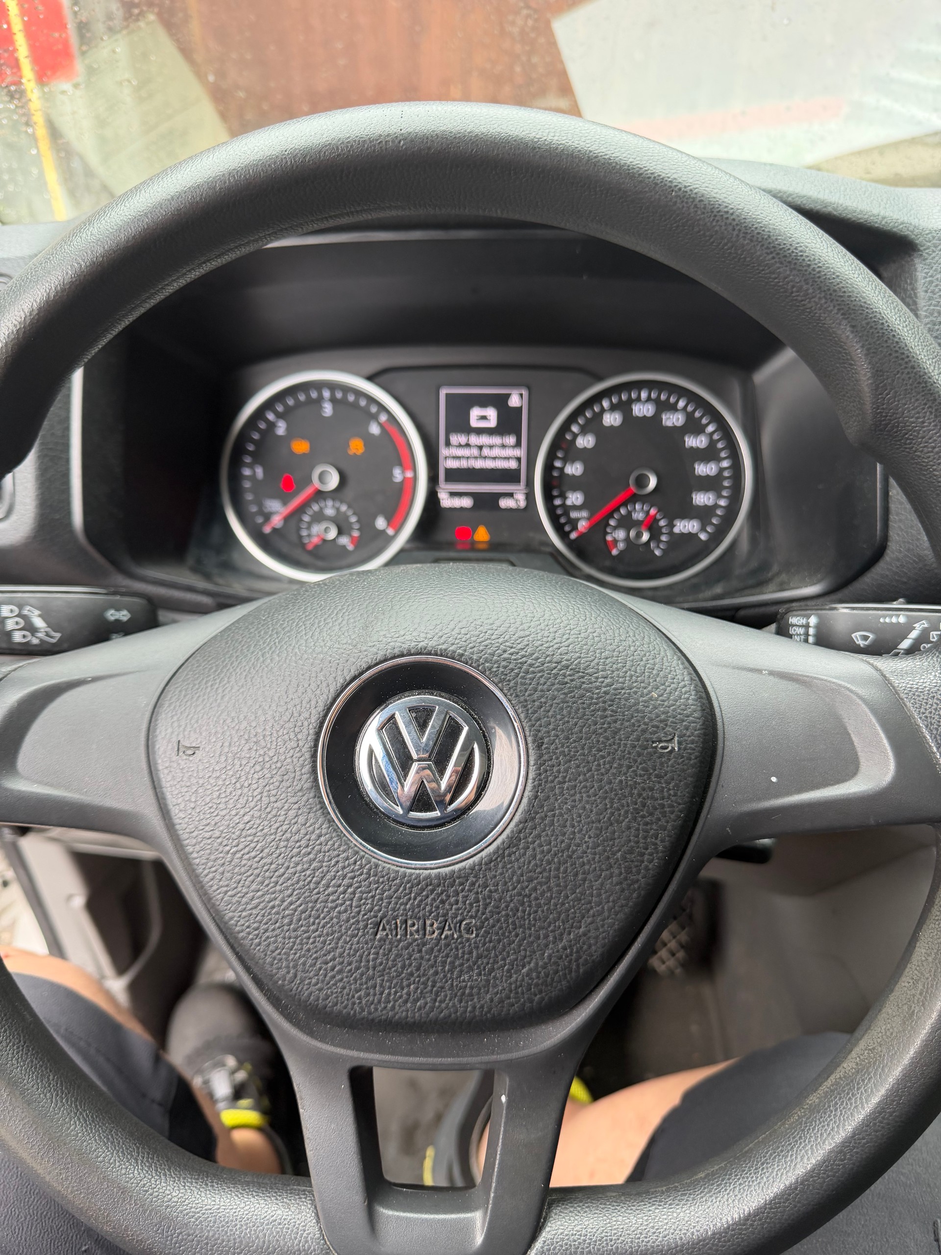 VW Crafter 35 2.0 TDI L4-image-4