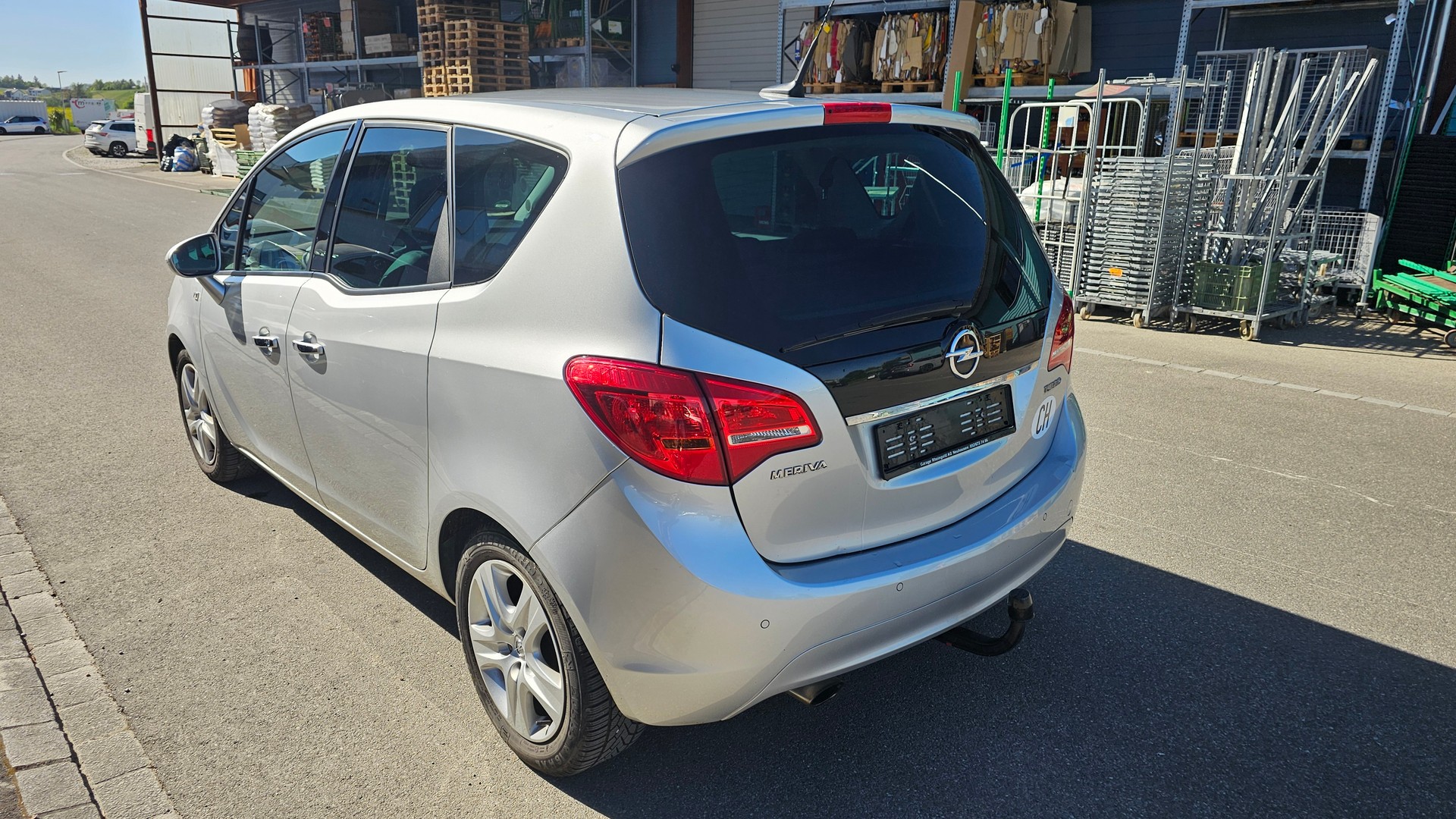 OPEL Meriva 1.4 Turbo Cosmo Automatic-image-2