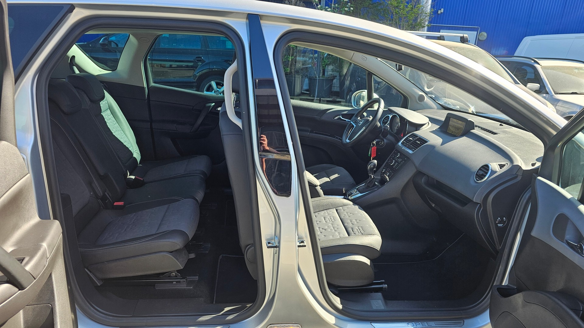 OPEL Meriva 1.4 Turbo Cosmo Automatic-image-7