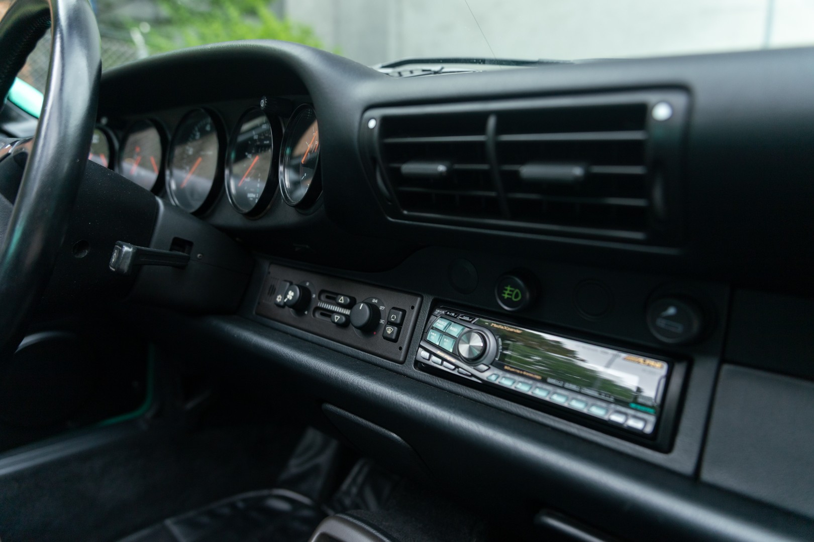 PORSCHE 911 Carrera 2 Speedster-image-13