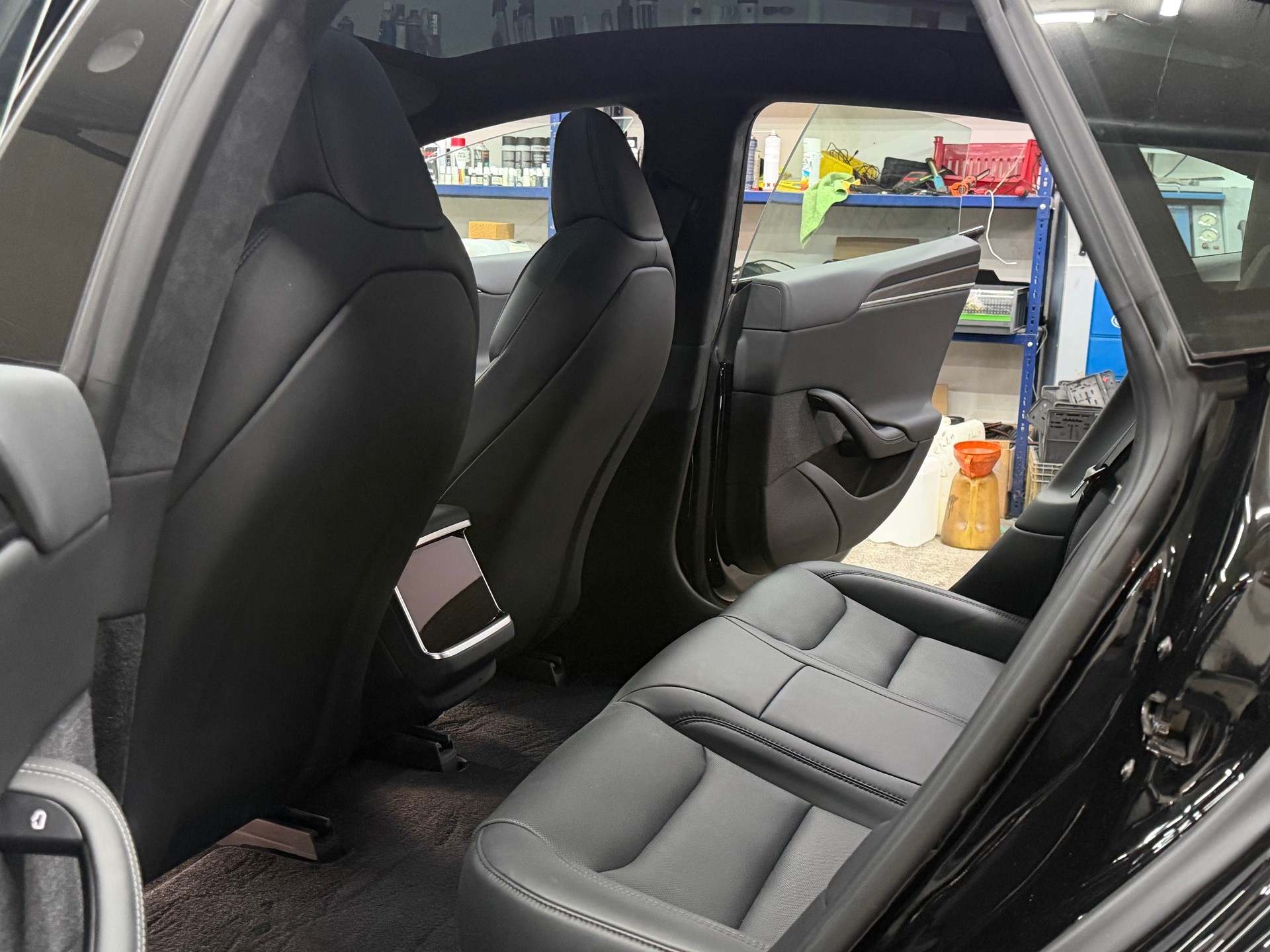 TESLA Model S 100 kWh AWD-image-11