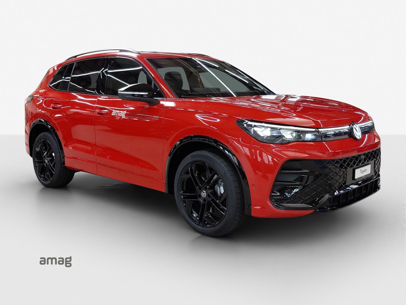 VW Tiguan 2.0 TSI DSG R-Line Plus 4Motion-image-5