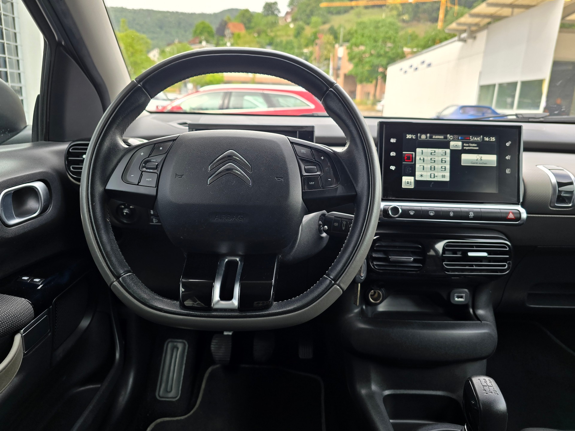 CITROEN C4 Cactus 1.2 VTi Shine-image-11
