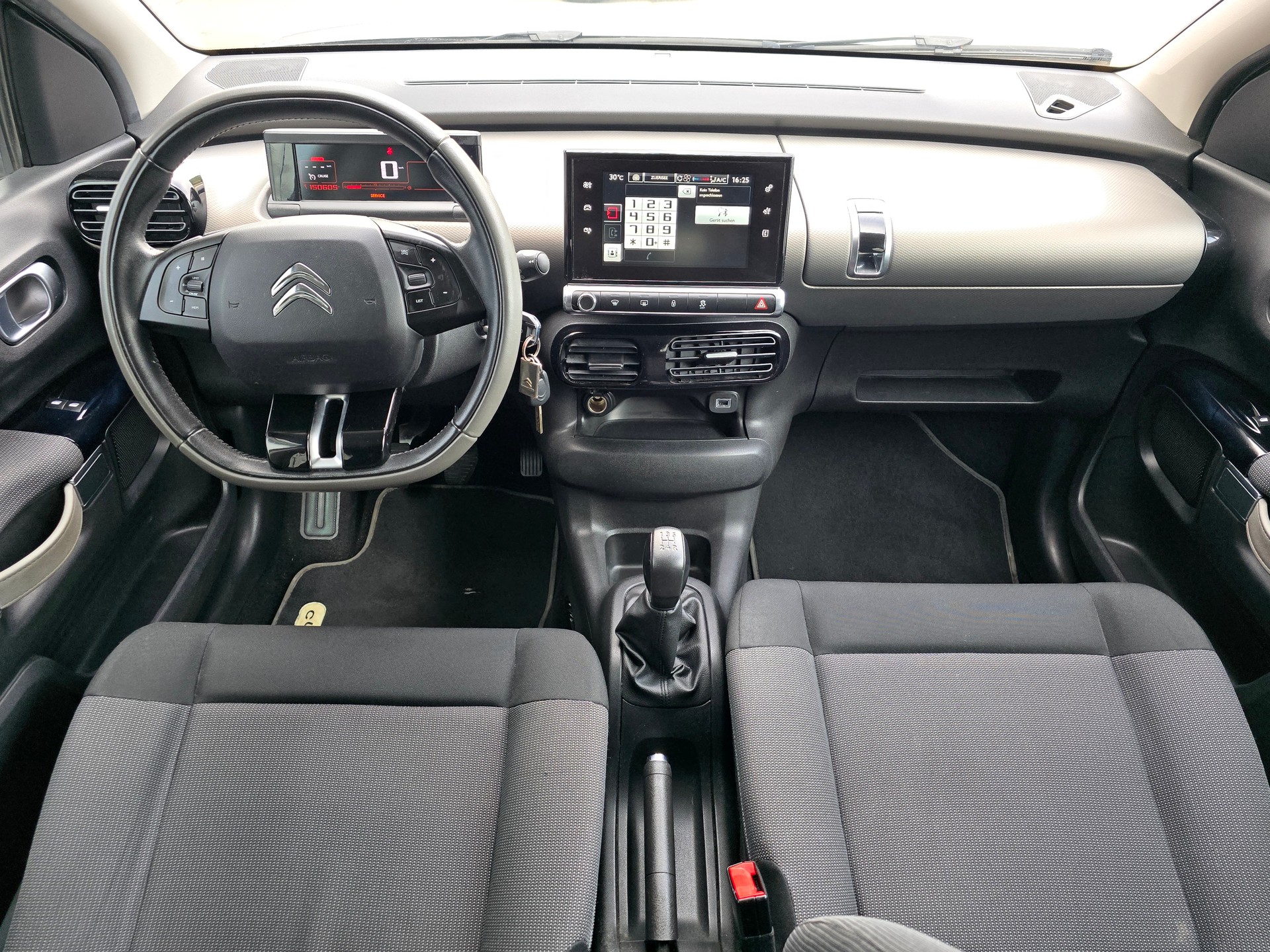 CITROEN C4 Cactus 1.2 VTi Shine-image-3