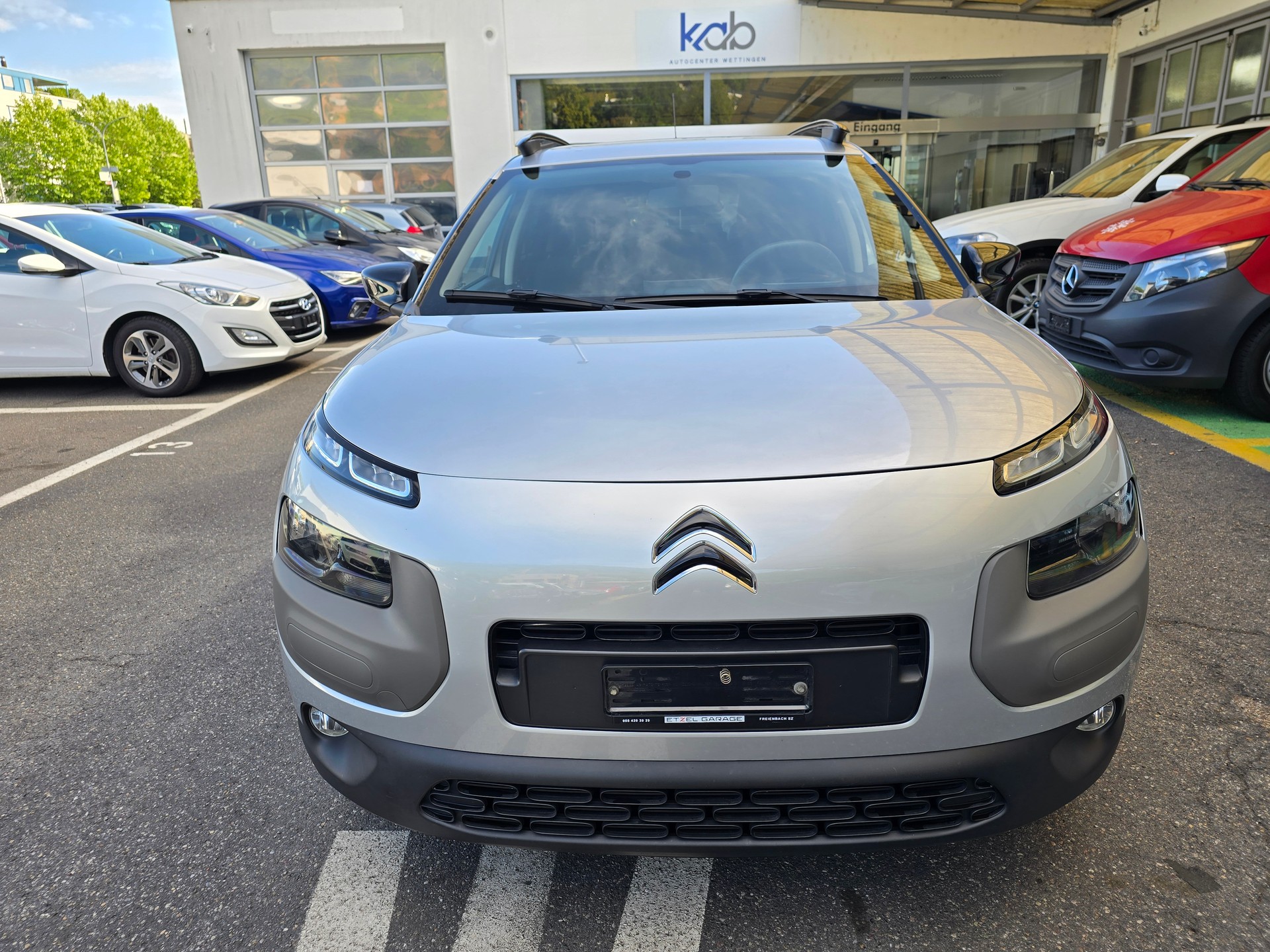 CITROEN C4 Cactus 1.2 VTi Shine-image-4
