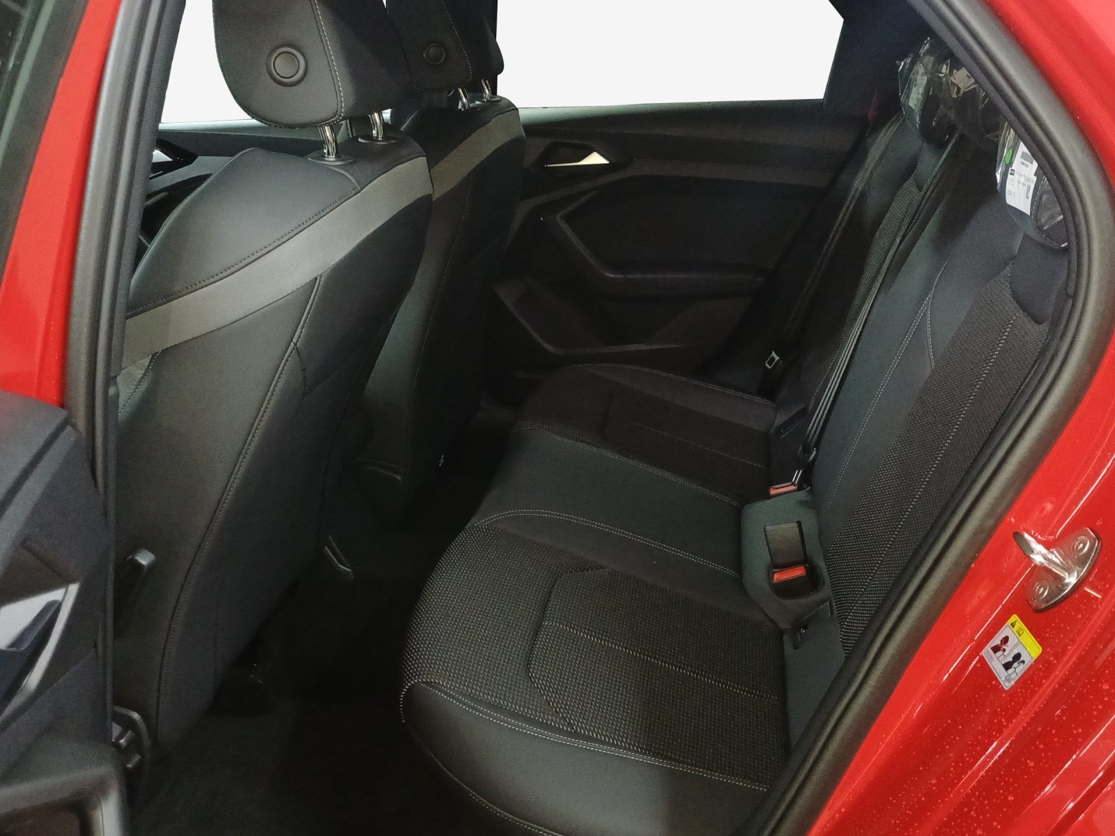 AUDI A1 Sportback 30 TFSI S Line S-tronic-image-11