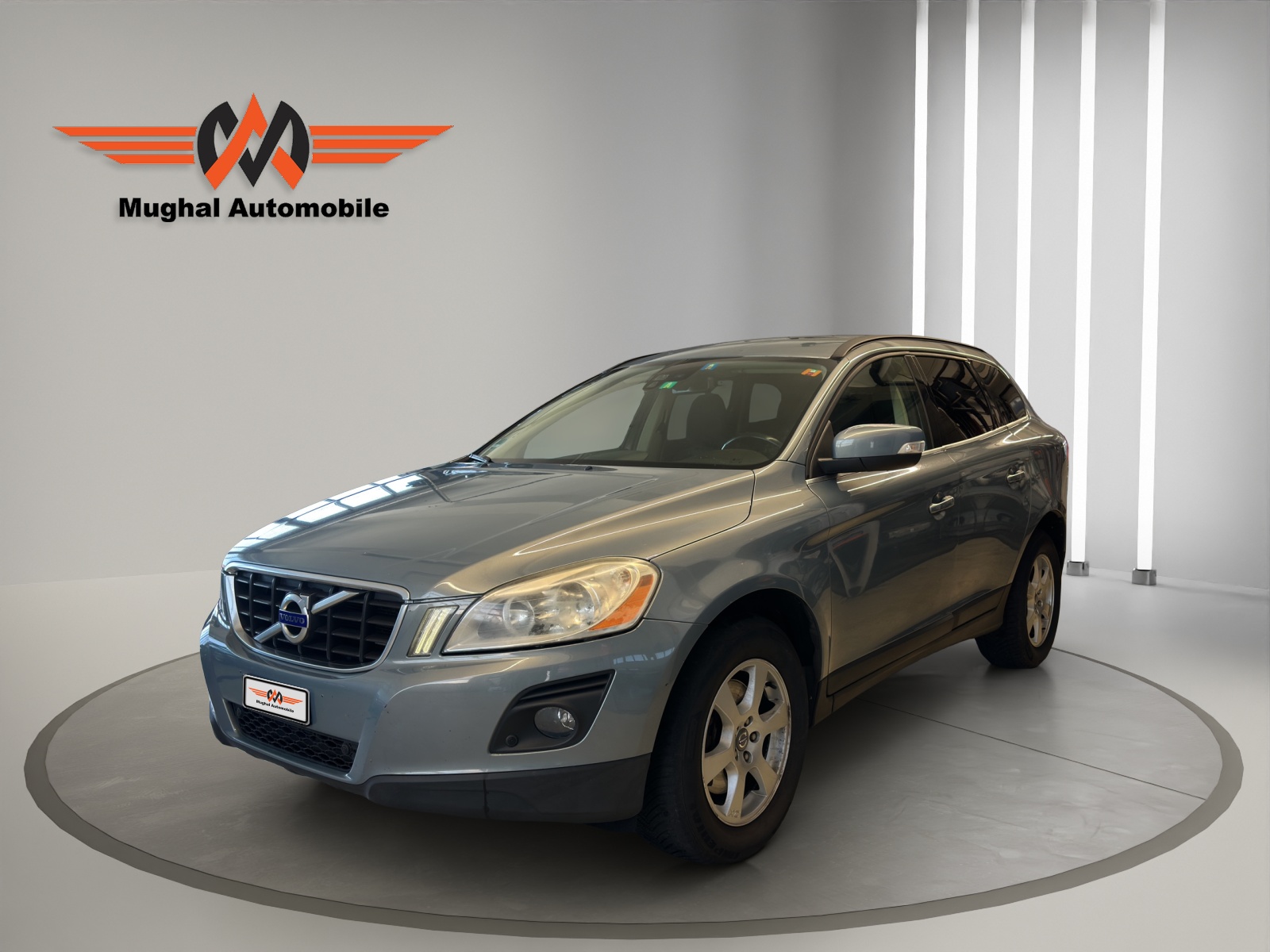 VOLVO XC60 2.4D Geartronic-image-0