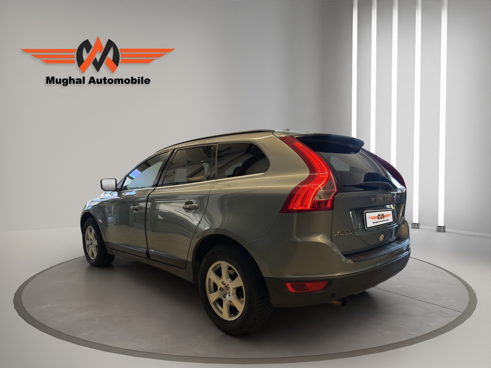 VOLVO XC60 2.4D Geartronic-image-2