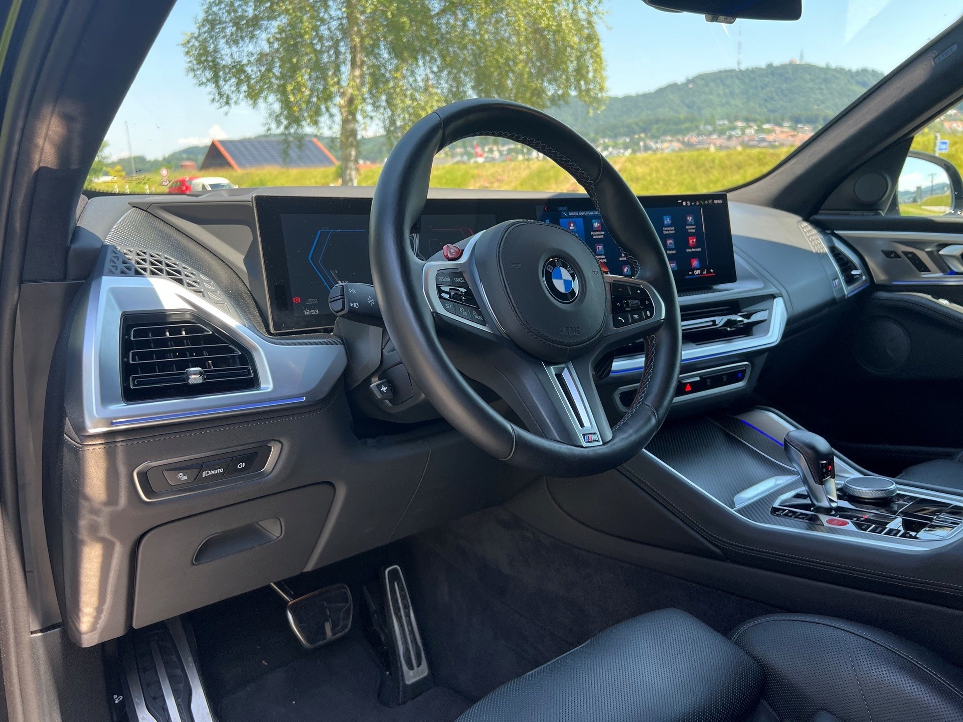 BMW 50e Plug-in Hybrid-image-4
