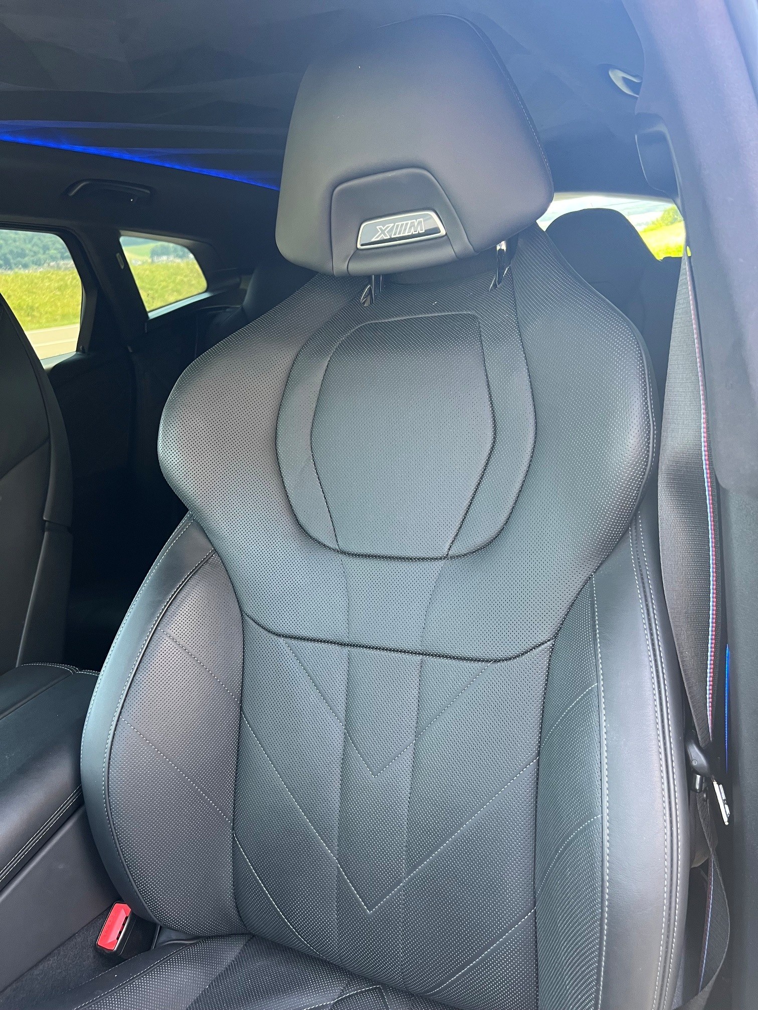 BMW 50e Plug-in Hybrid-image-5