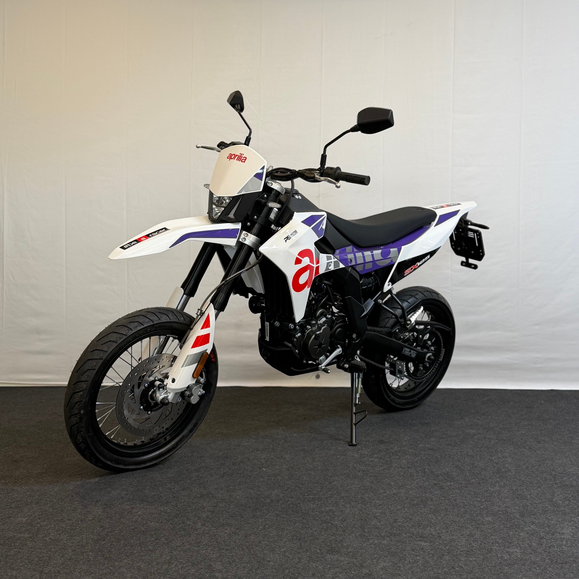 APRILIA SX 125 E5+-showroom-element-2