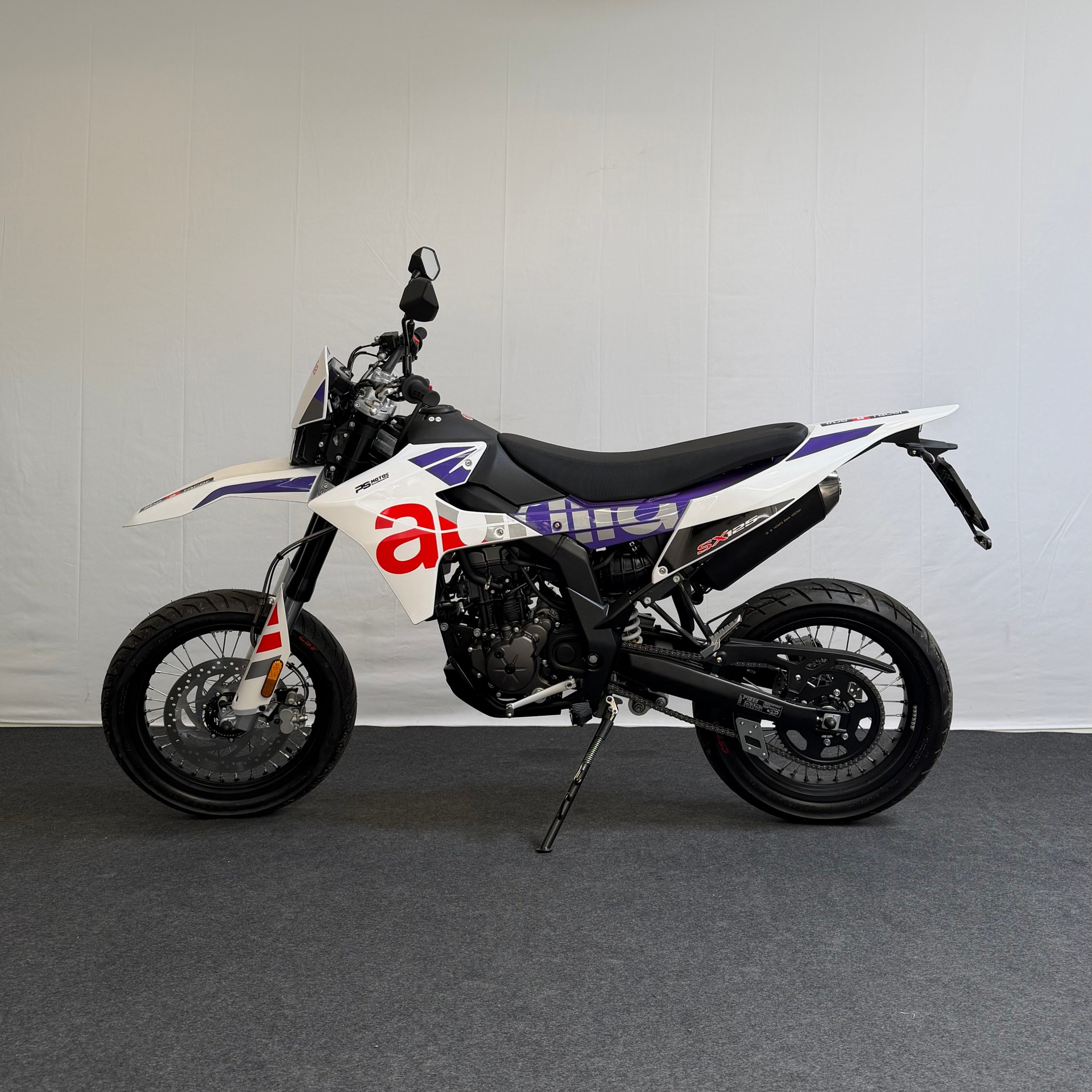 APRILIA SX 125 E5+-showroom-element-3