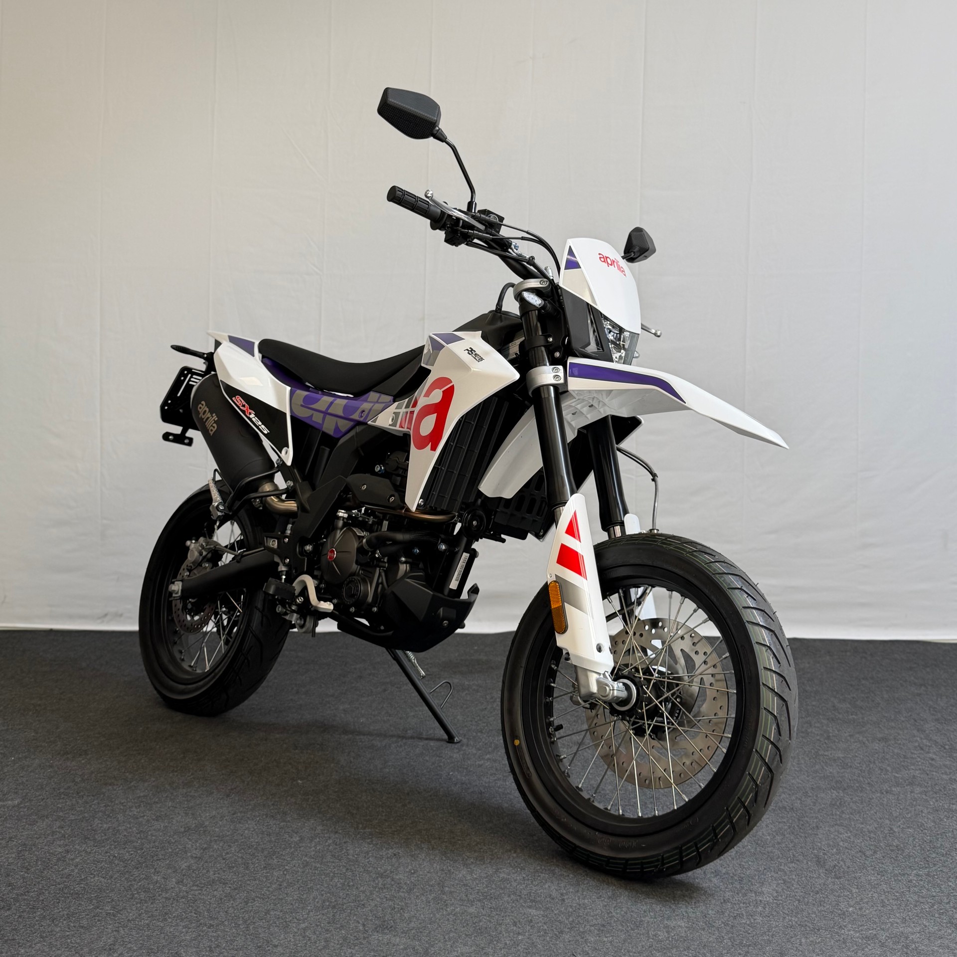 APRILIA SX 125 E5+-showroom-element-1