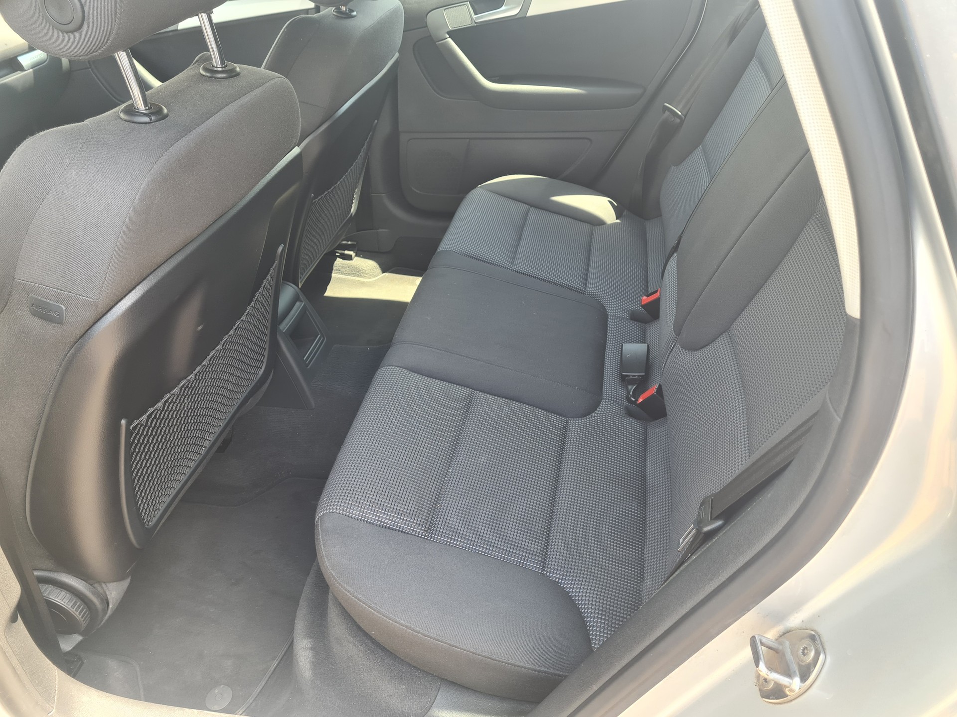 AUDI A3 Sportback 1.8 TFSI Ambition quattro-image-6