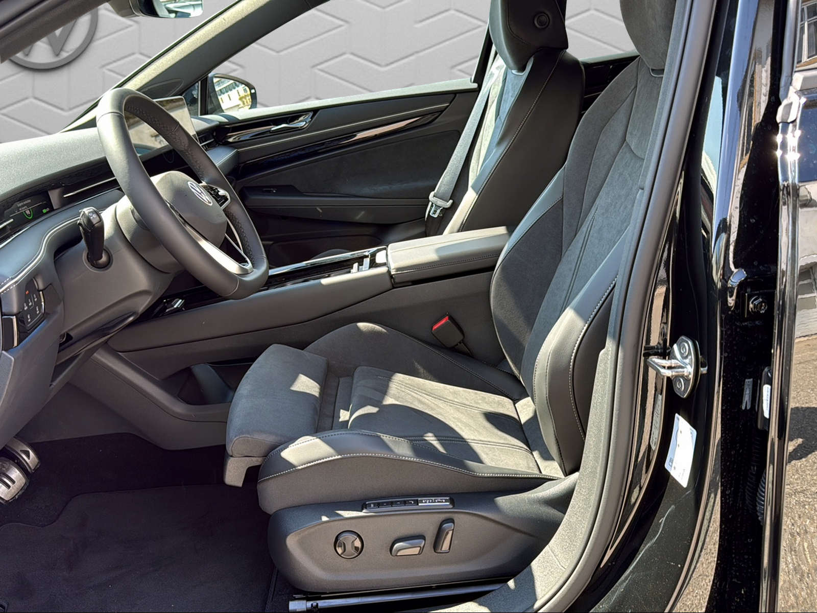 VW ID.7 Tourer Pro S 86 kWh Pro S United-image-6