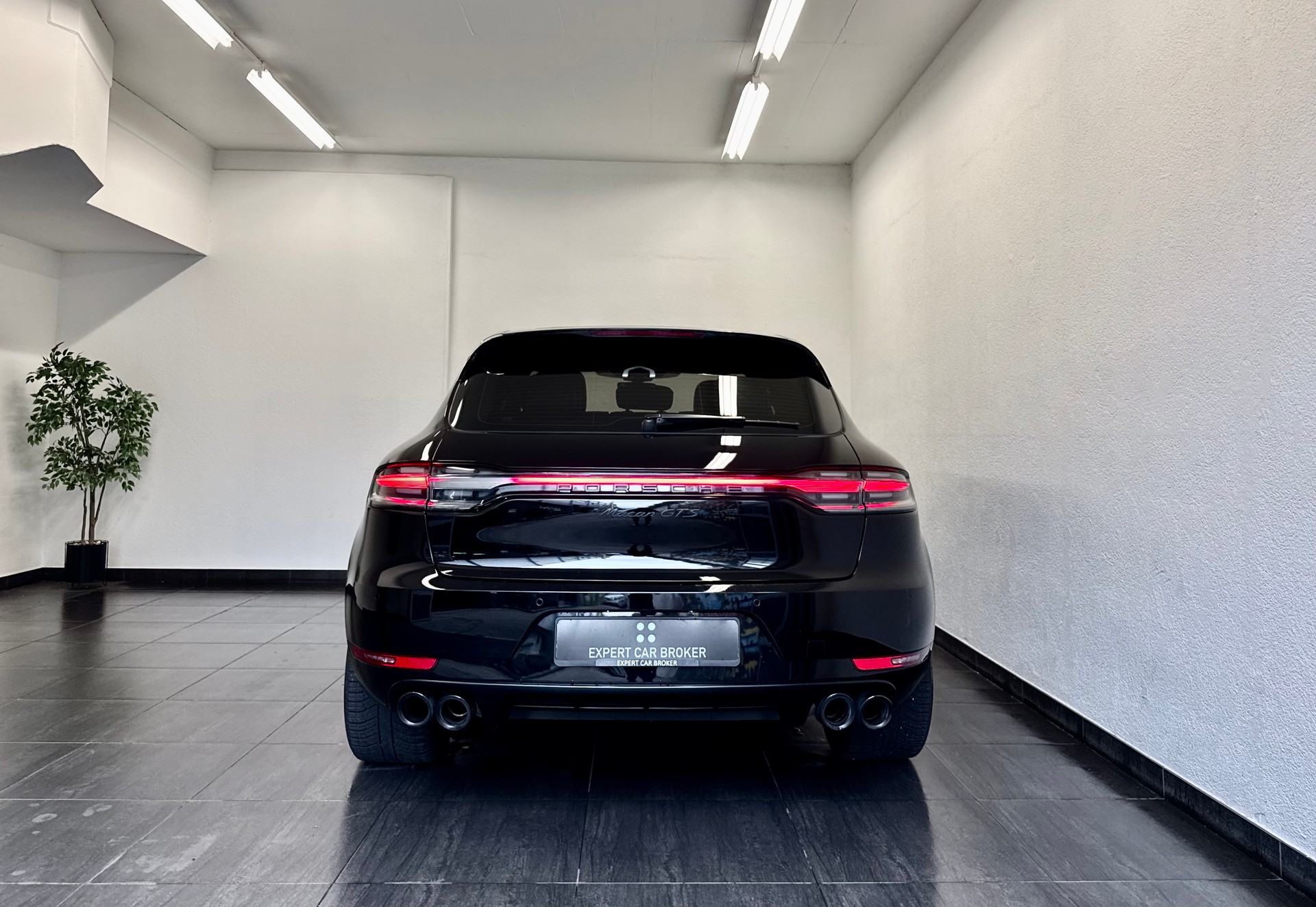 PORSCHE Macan GTS PDK-image-11