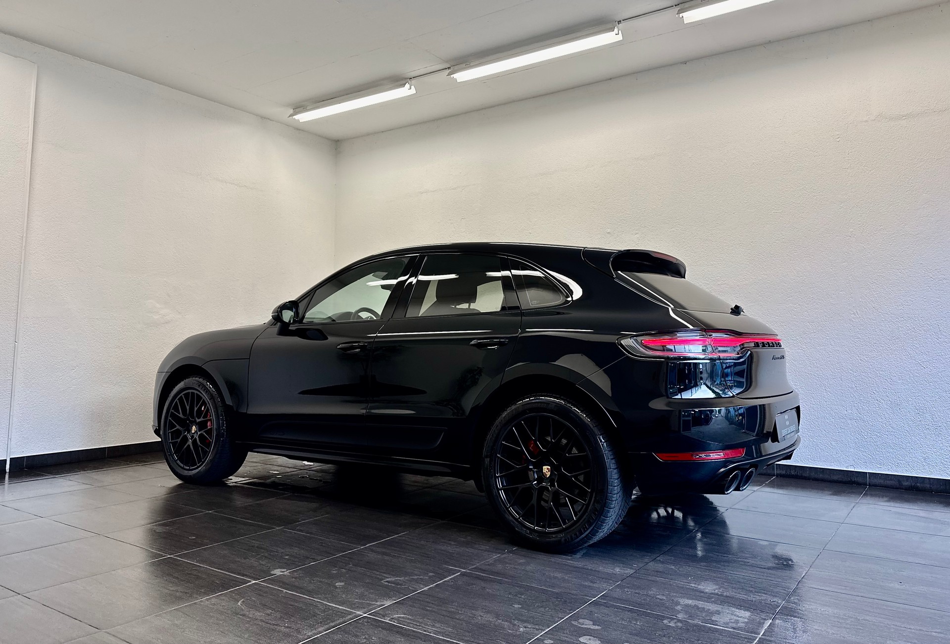 PORSCHE Macan GTS PDK-image-9